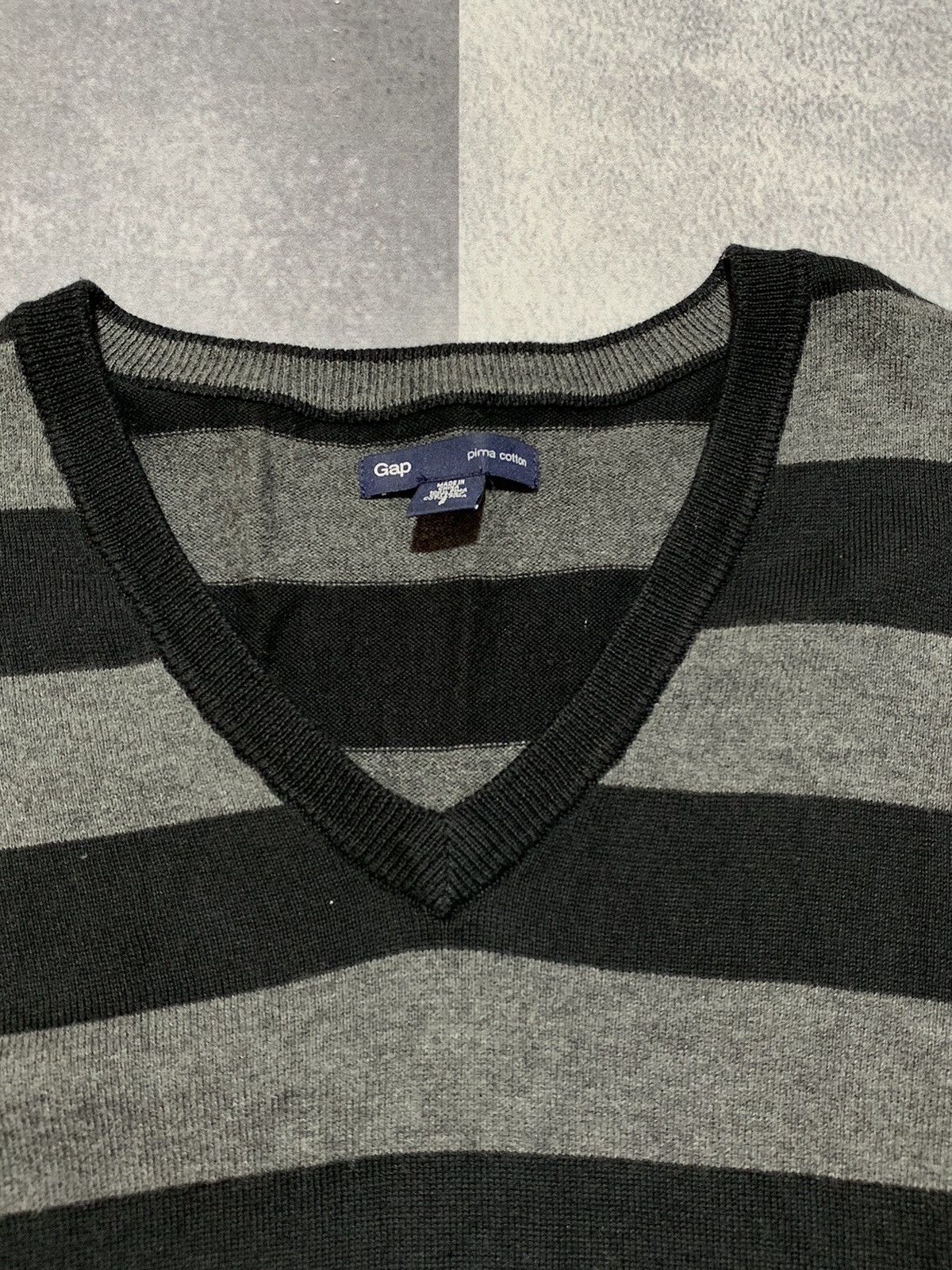 Gap × Vintage Vintage Y2K Gap striped sweater streetwear style size S Size US S / EU 44-46 / 1 - 5 Thumbnail