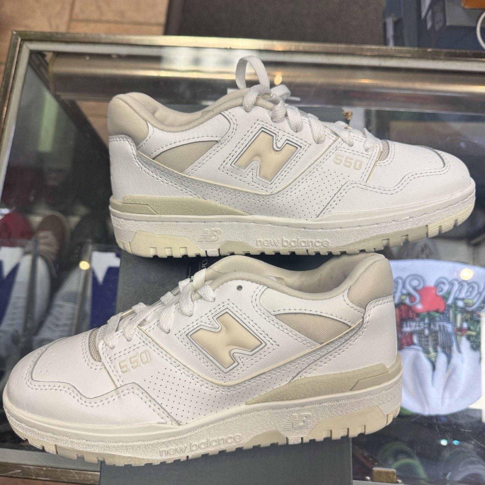 New Balance New Balance 550 NB White Grey Size 7.5 Women's BBW550WS New Size US 7.5 / IT 37.5 - 2 Thumbnail