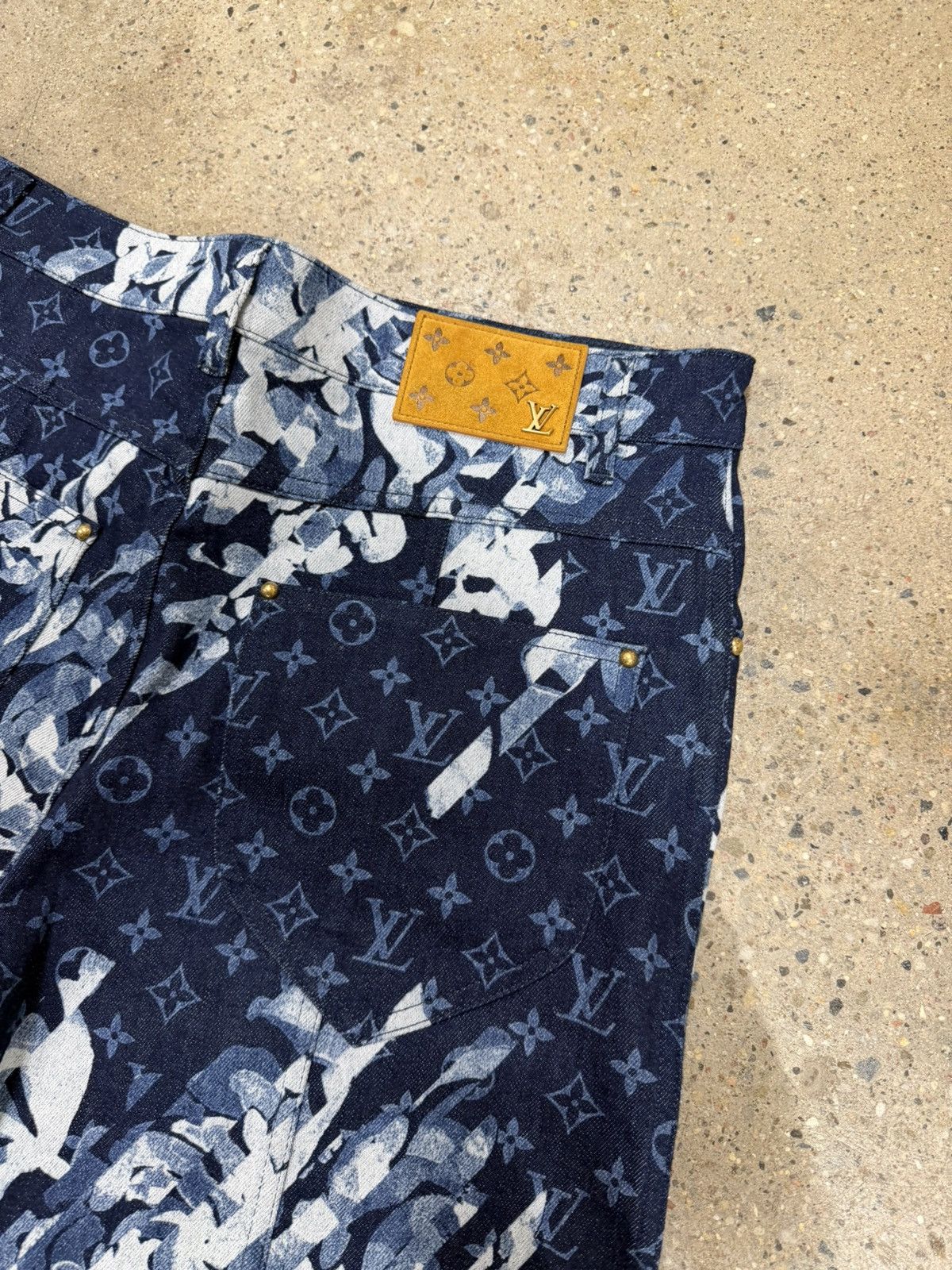 Louis Vuitton Louis Vuitton Monogram Printed Jeans NEW 2300$ Size US 33 - 3 Thumbnail