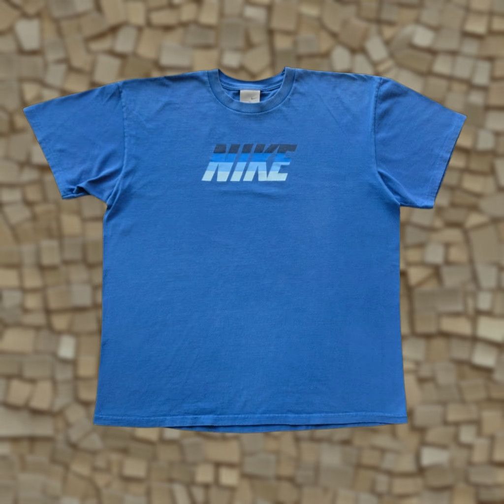 Nike VINTAGE Nike T-Shirt Mens XL Blue 90s USA Graphic Swoosh Crew Neck Short Sleeve Size US XL / EU 56 / 4 - 1 Thumbnail