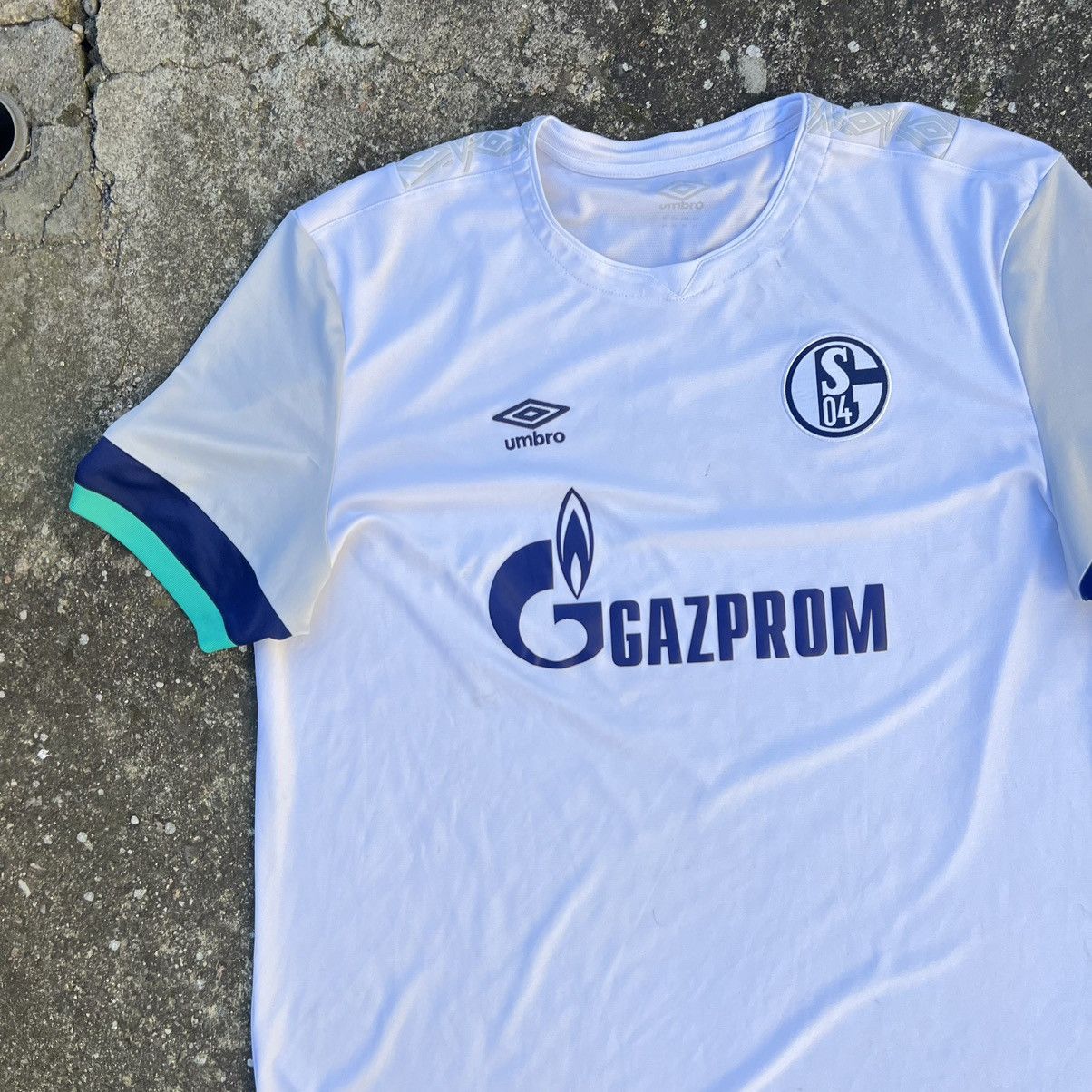 Adidas × Vintage SCHALKE 04 2AWAY FOOTBALL SHIRT JERSEY Schiller 2 Size US XXL / EU 58 / 5 - 3 Thumbnail