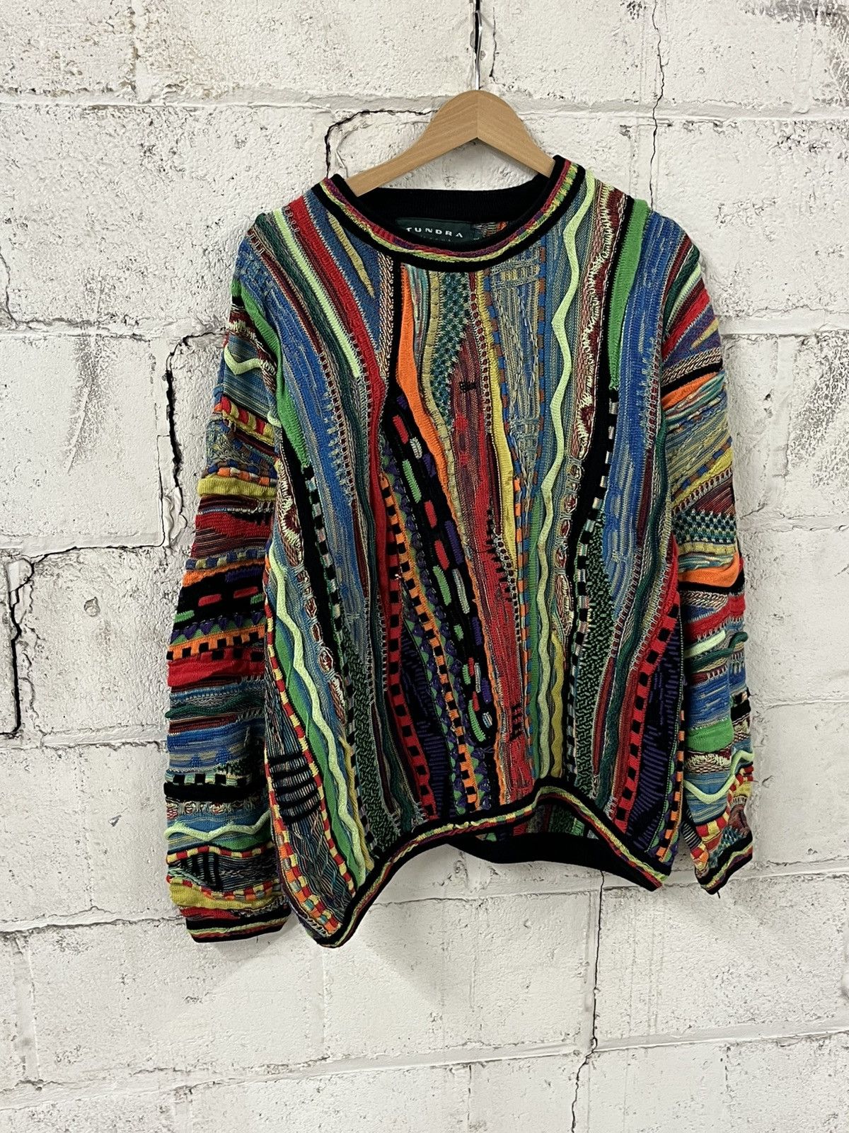 Coogi Coogi style tundra 3d knit sweater rare streetwear hype Size US XL / EU 56 / 4 - 2 Thumbnail