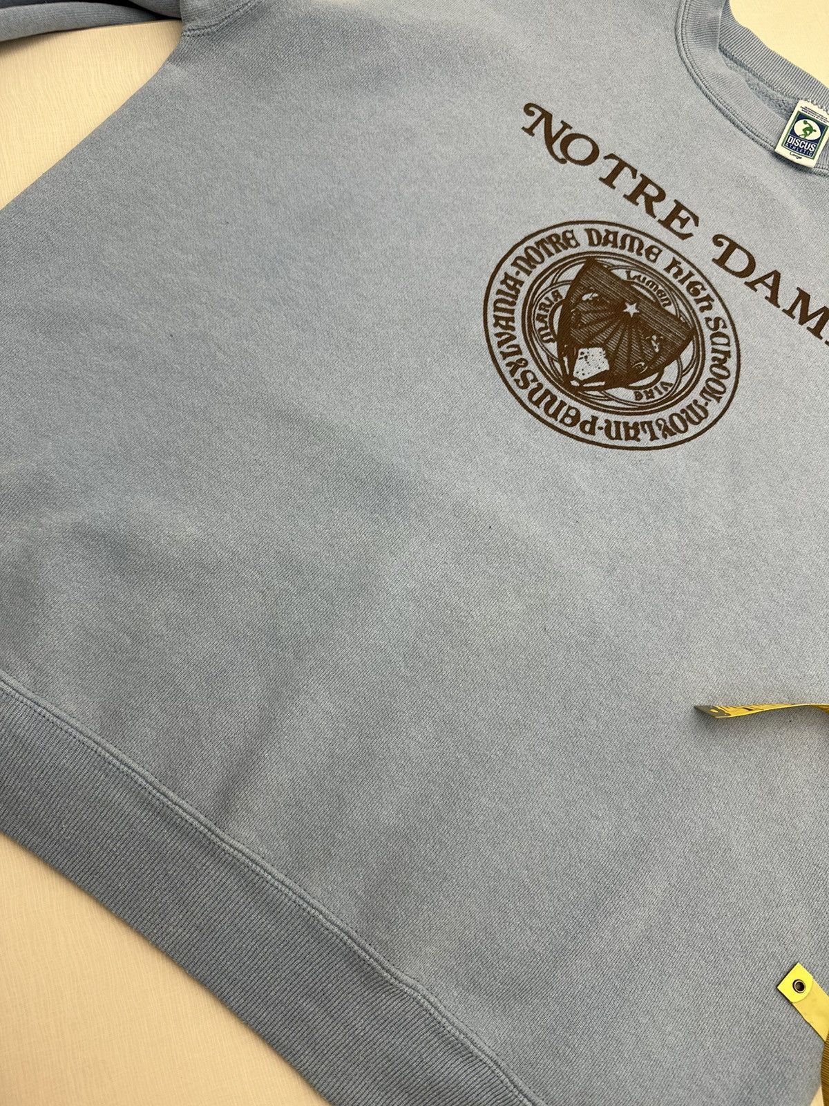 Vintage Vintage 80s Discus Athletic Notre Dame Baby Blue Crewneck L Size US L / EU 52-54 / 3 - 11 Thumbnail
