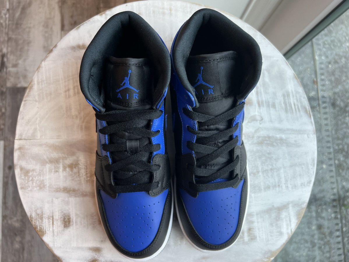 Jordan Brand × Nike Nike Air Jordan 1 Mid Hyper Royal size 7 Size US 7 / EU 40 - 2 Thumbnail