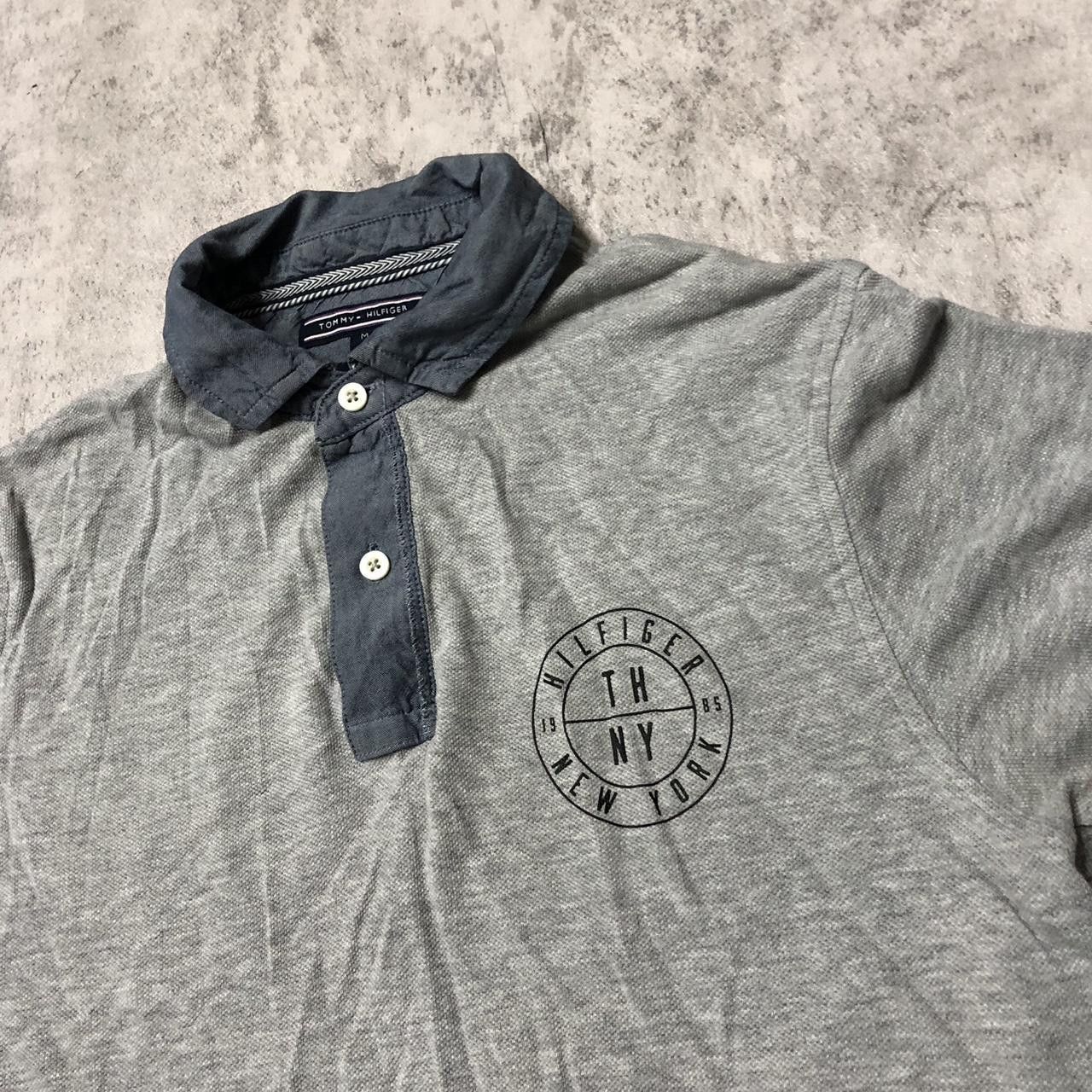 Tommy Hilfiger Grey Tommy Hilfiger polo shirt with navy blue collar #preppy Size US M / EU 48-50 / 2 - 2 Thumbnail