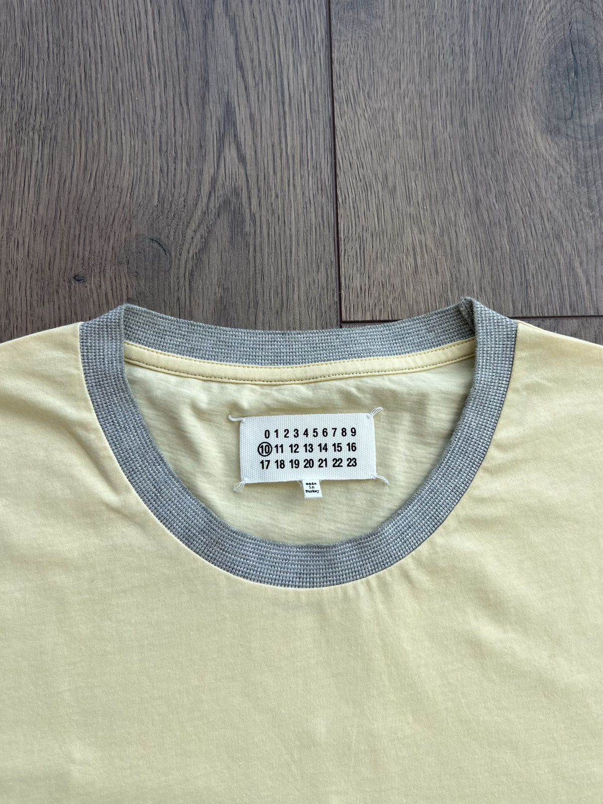 Maison Margiela Sample Maison Margiela Pale Yellow T-Shirt Size US L / EU 52-54 / 3 - 3 Thumbnail