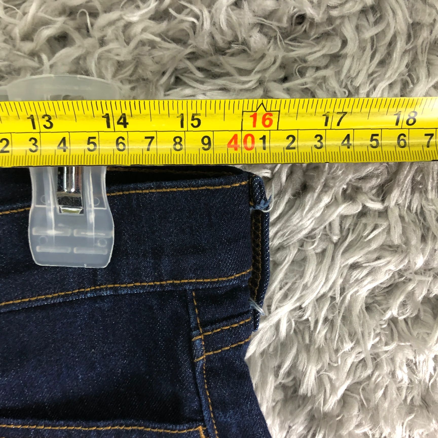 Old Navy Old Navy Womens 8 Stretch Mid Rise Dark Wash Boyfriend Blue Jean Shorts Size 30" / US 8 / IT 44 - 2 Thumbnail