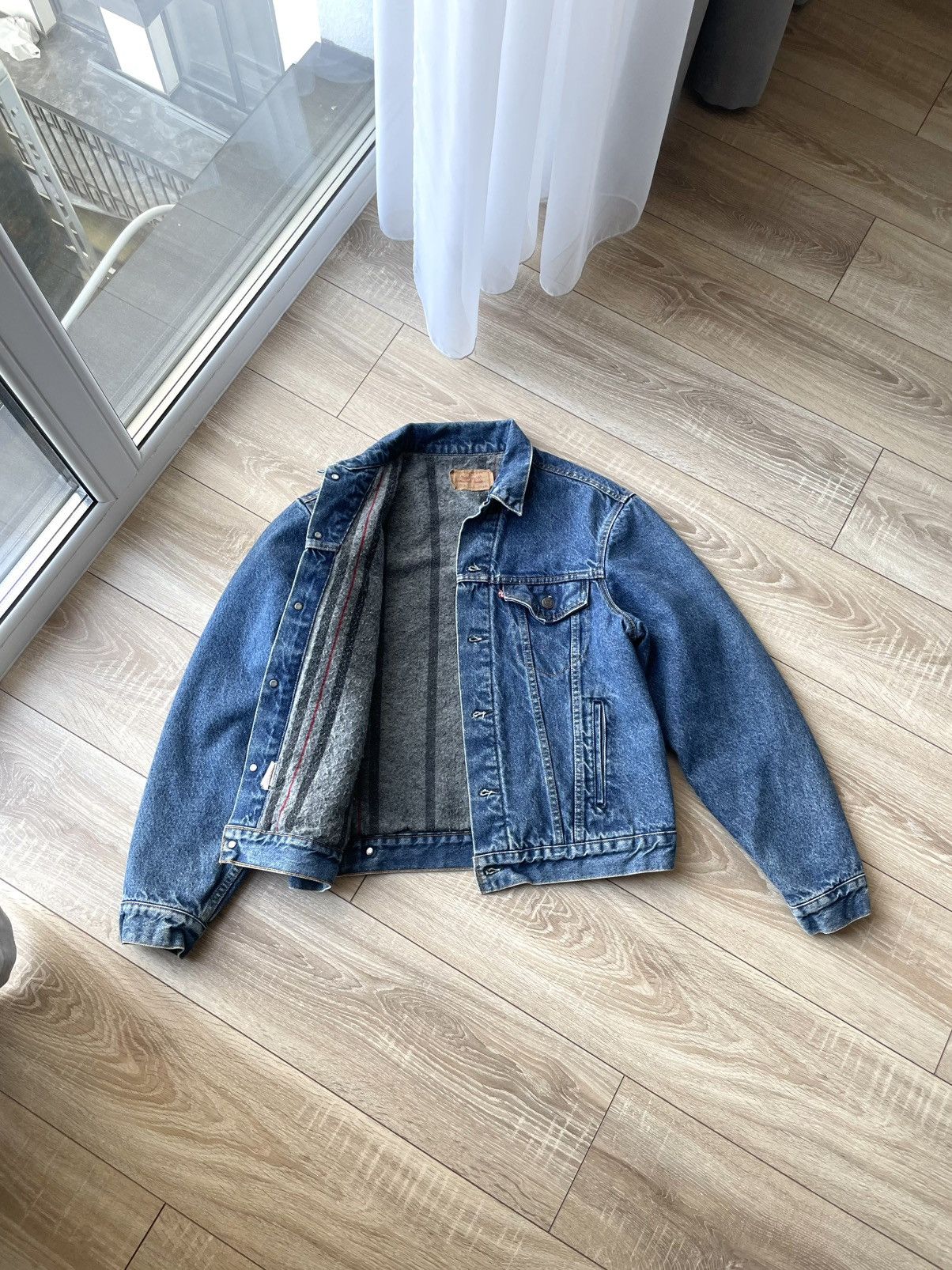 Levi's Vintage 90s Levis Made In USA Lined Denim Trucker Jacket 44L Size US M / EU 48-50 / 2 - 8 Thumbnail