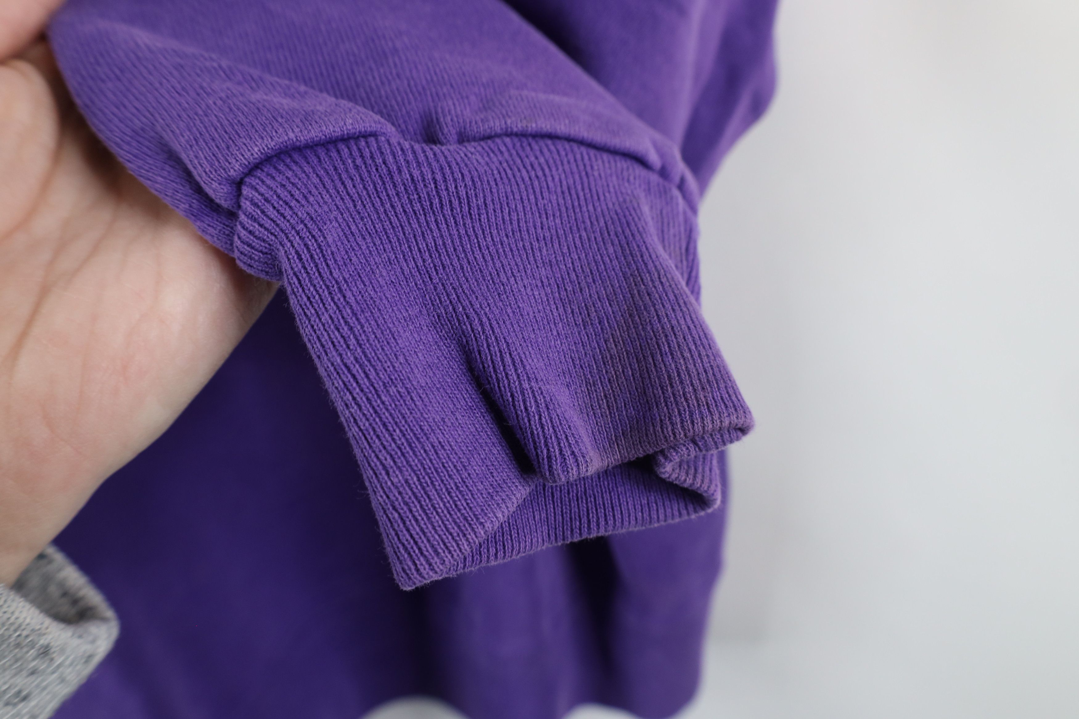 Champion × Vintage Vintage 90s Champion Spell Out Crewneck Sweatshirt Purple Size US L / EU 52-54 / 3 - 11 Thumbnail