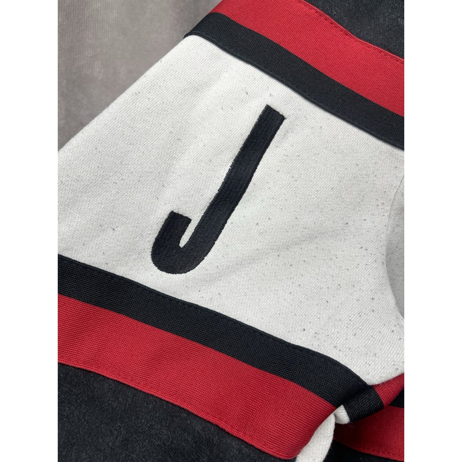 Other VTG Air Jordan Sweatshirt Mens Size Small Black Red Spellout Size US S / EU 44-46 / 1 - 3 Thumbnail
