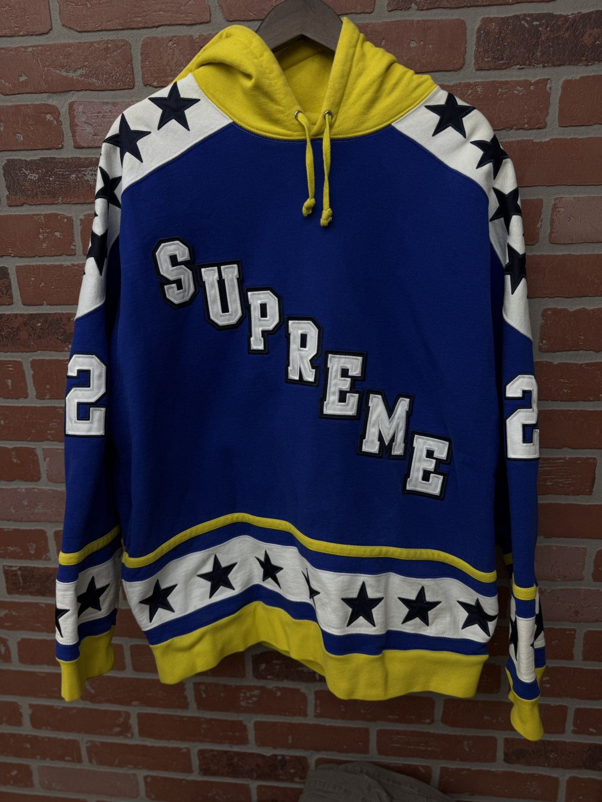 Supreme Supreme Hockey Hoodie Blue Yellow Size XL 🧼 Size US XL / EU 56 / 4 - 3 Thumbnail