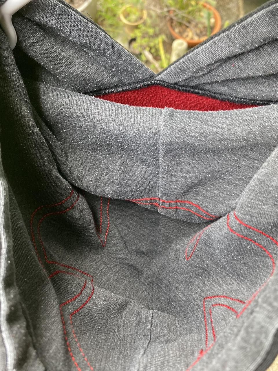 Independent Truck Co. 2000s Red and Black Independent Ace Embroidery Hoodie Large Size US L / EU 52-54 / 3 - 6 Thumbnail