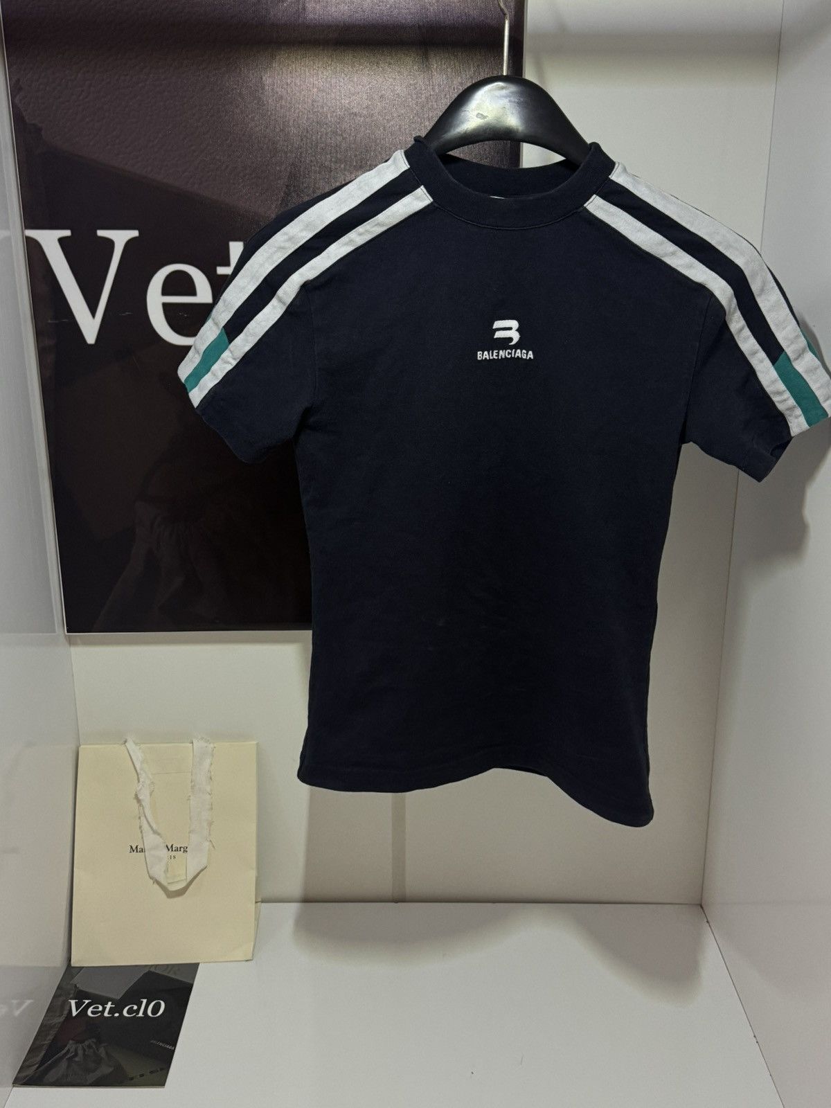 Balenciaga ✅Balenciaga sporty B t shirt Slim Size US XS / EU 42 / 0 - 1 Thumbnail