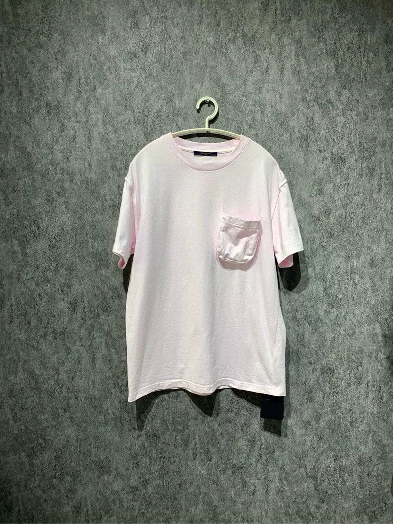 Louis Vuitton Louis Vuitton pink pockets short sleeves 2501-Nextarrow Size US S / EU 44-46 / 1 - 1 Thumbnail