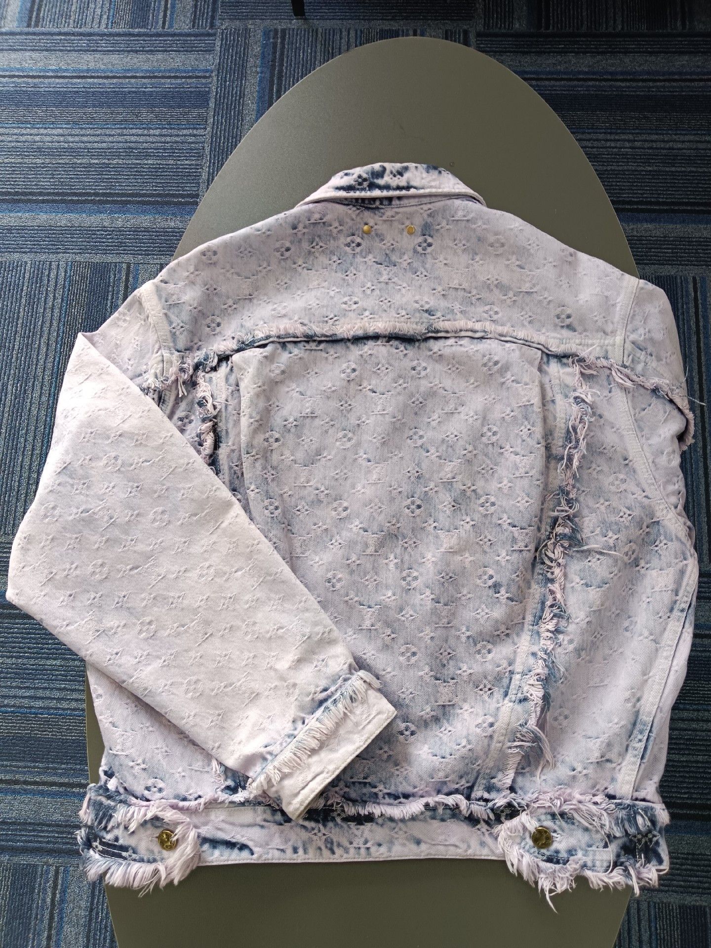Louis Vuitton Louis Vuitton Full Print Denim Jacket Nextarrow-2412 Size US M / EU 48-50 / 2 - 2 Thumbnail