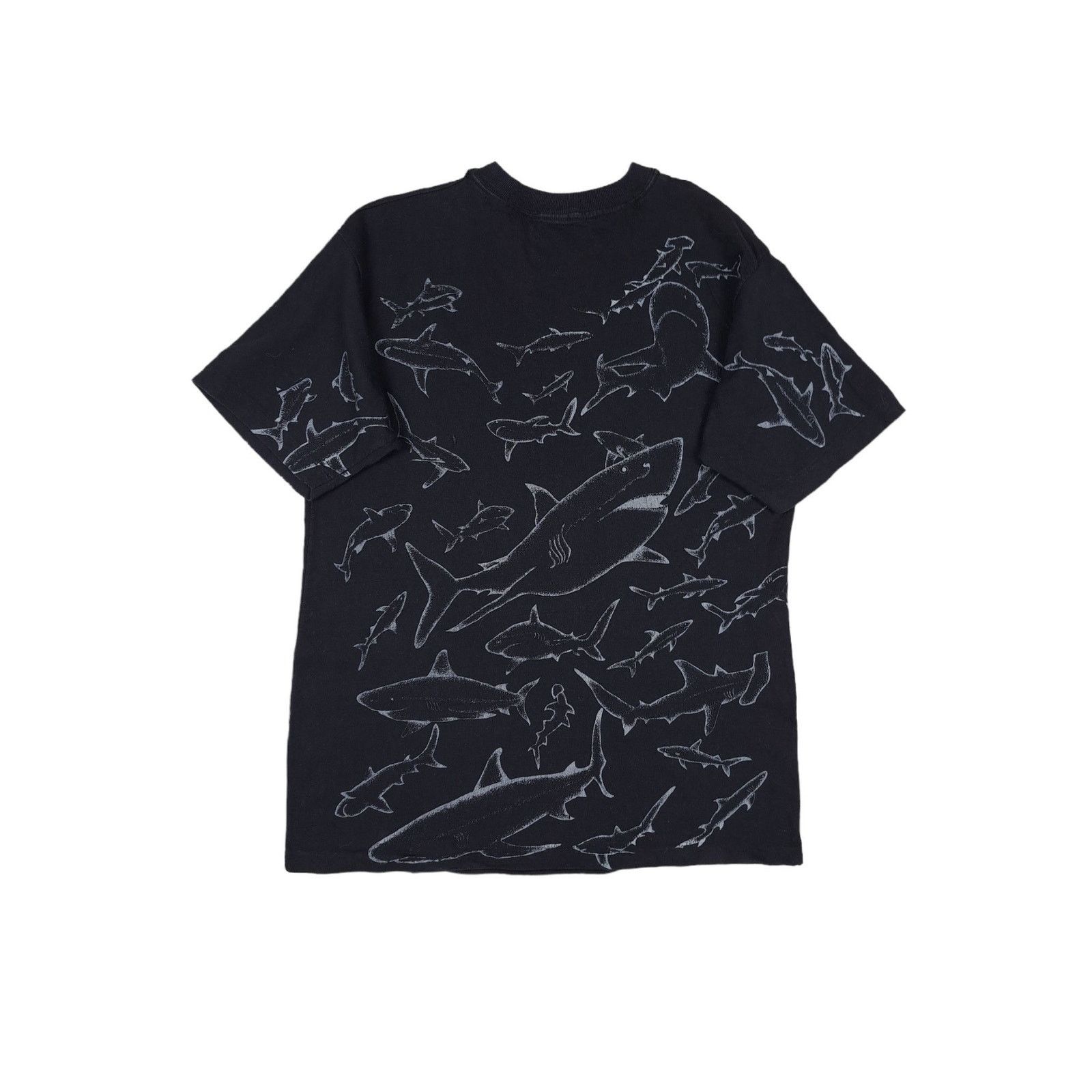 Vintage 90's Vintage Santo Domingo Animal Sharks Diving Art T-shirt Size US M / EU 48-50 / 2 - 2 Thumbnail