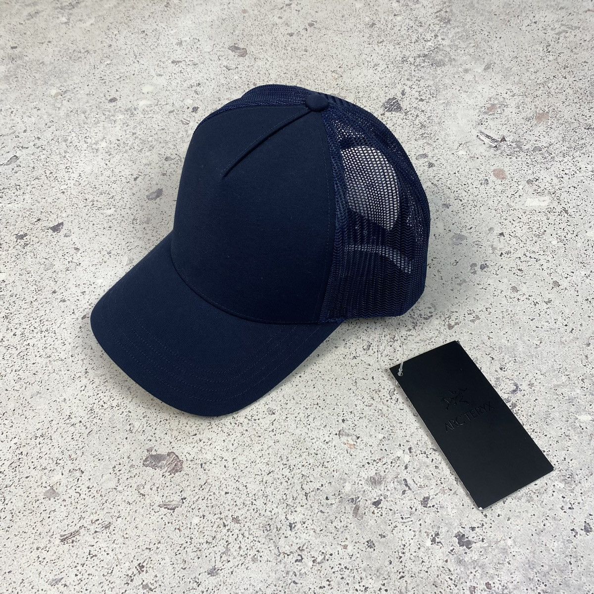 Arc'teryx Arcteryx Marketing Curved Brim Trucker Cap Size ONE SIZE - 1 Thumbnail