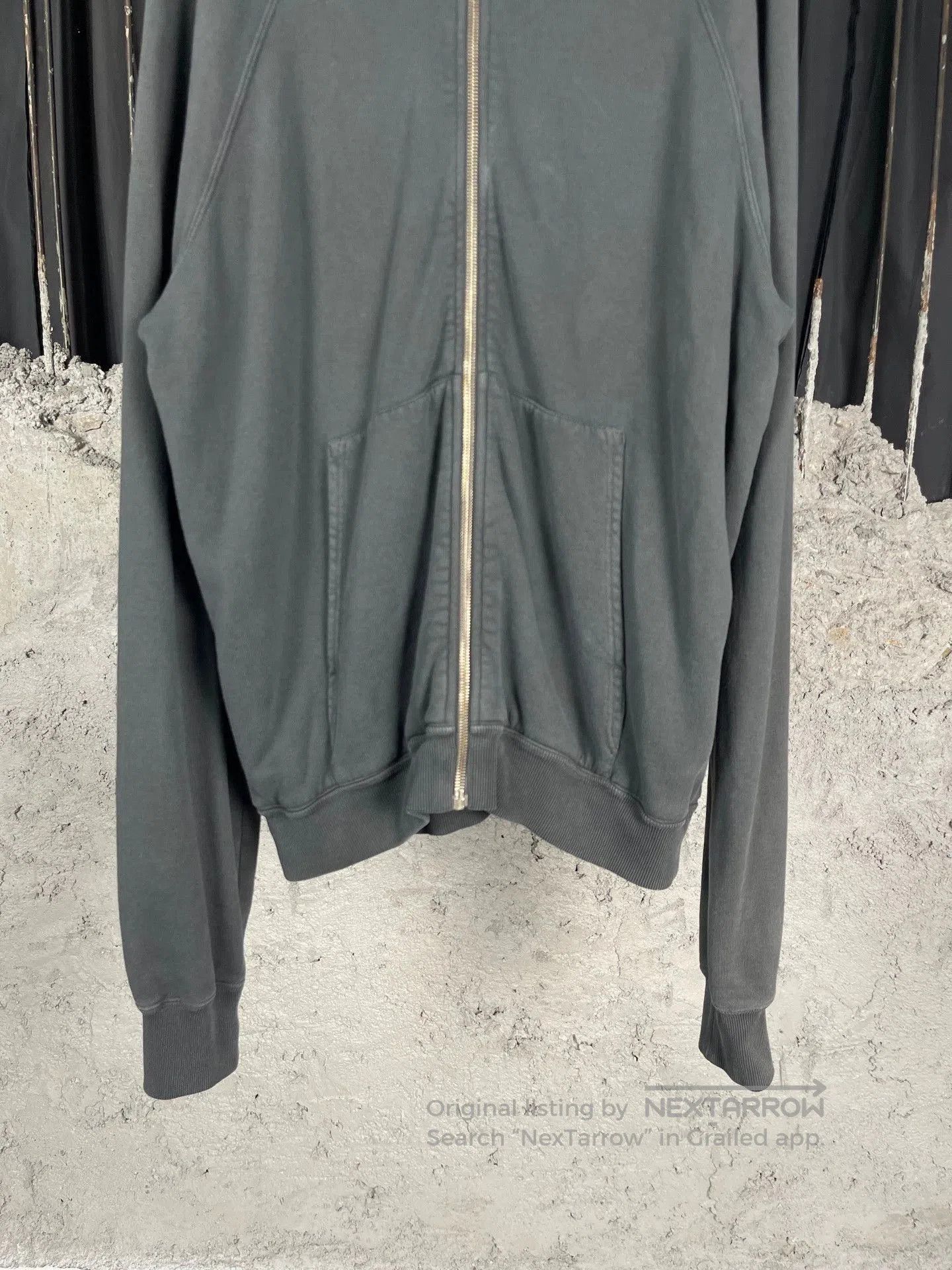 Prada Black Zip. Size US L / EU 52-54 / 3 - 4 Thumbnail