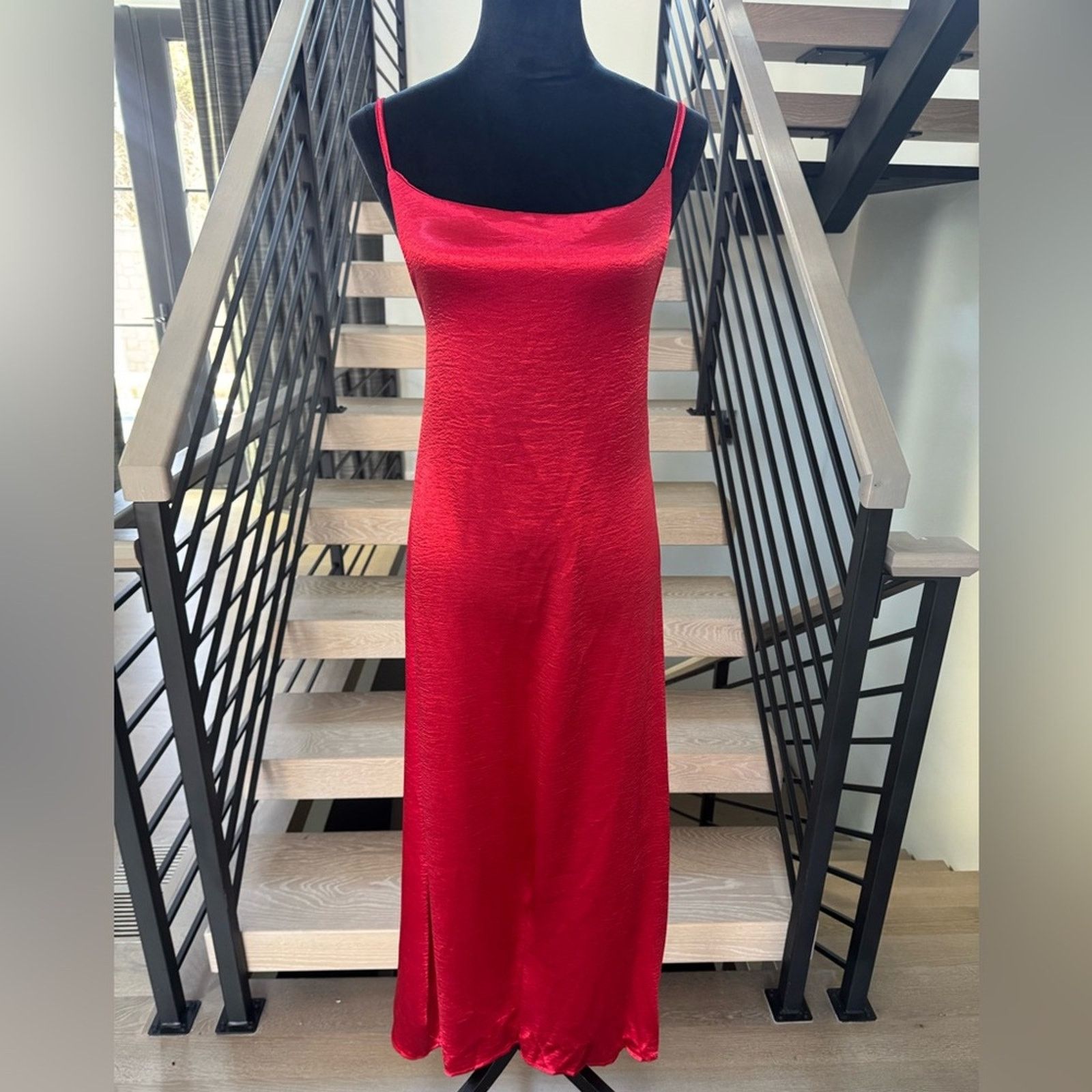 Other New Elegant Red Satin Evening Gown size S/M Size S / US 4 / IT 40 - 6 Thumbnail