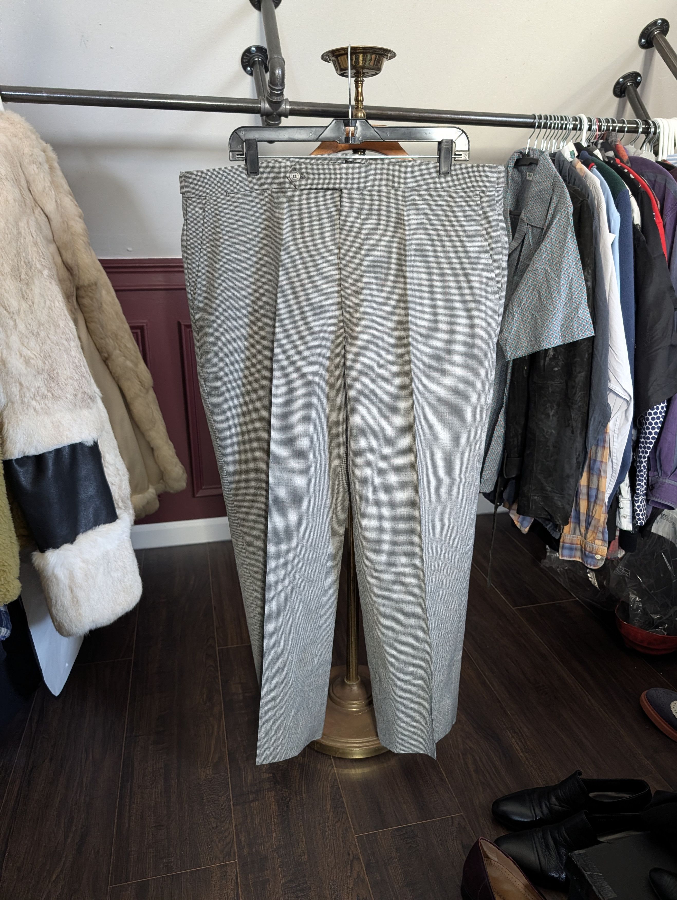Burberry 2pc gray plaid houndstooth MiUSA mens suit Size 42R - 8 Thumbnail