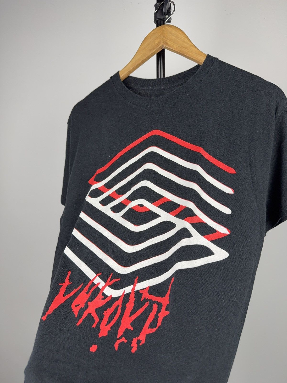 Band Tees 00s Yungblud Blood Drip Graphic Tour pop punk T-Shirt Black Size US M / EU 48-50 / 2 - 4 Thumbnail