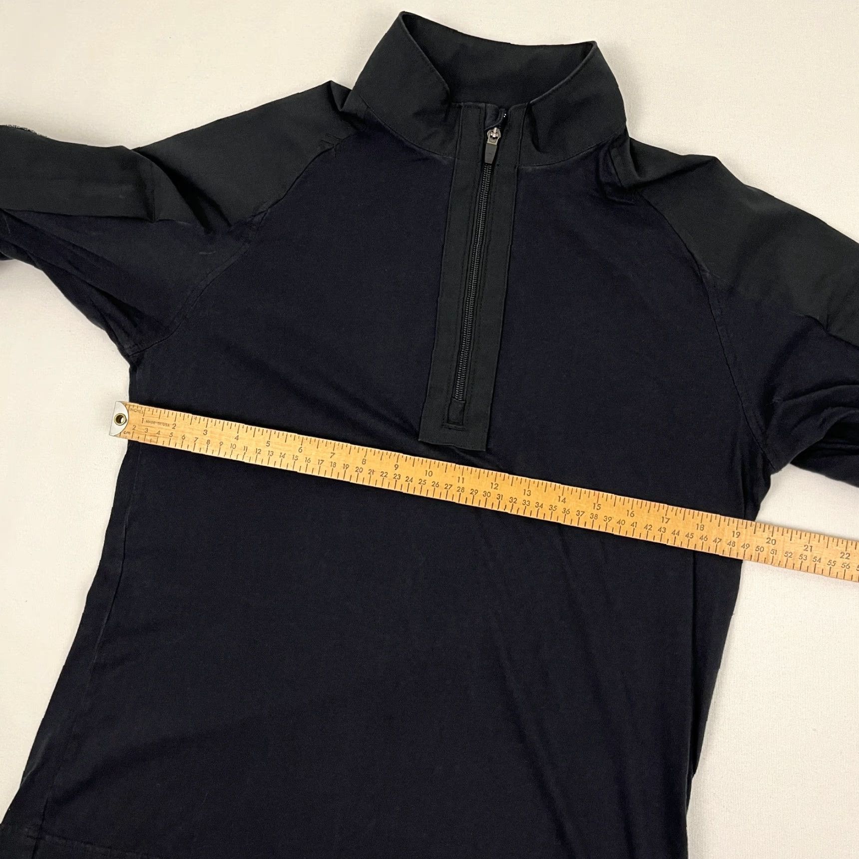 Under Armour Under Armour Tactical Duty Shirt Mens Large Black Quarter Zip Pullover 1242375 Size US L / EU 52-54 / 3 - 4 Thumbnail