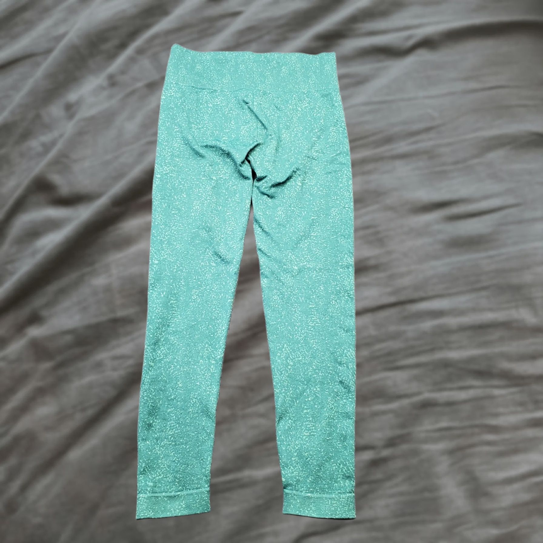 Gymshark Gymshark Leggings Womens Size M Green Nylon Casual Comfort Stretch High Waist Size 32" / US 10 / IT 46 - 1 Thumbnail