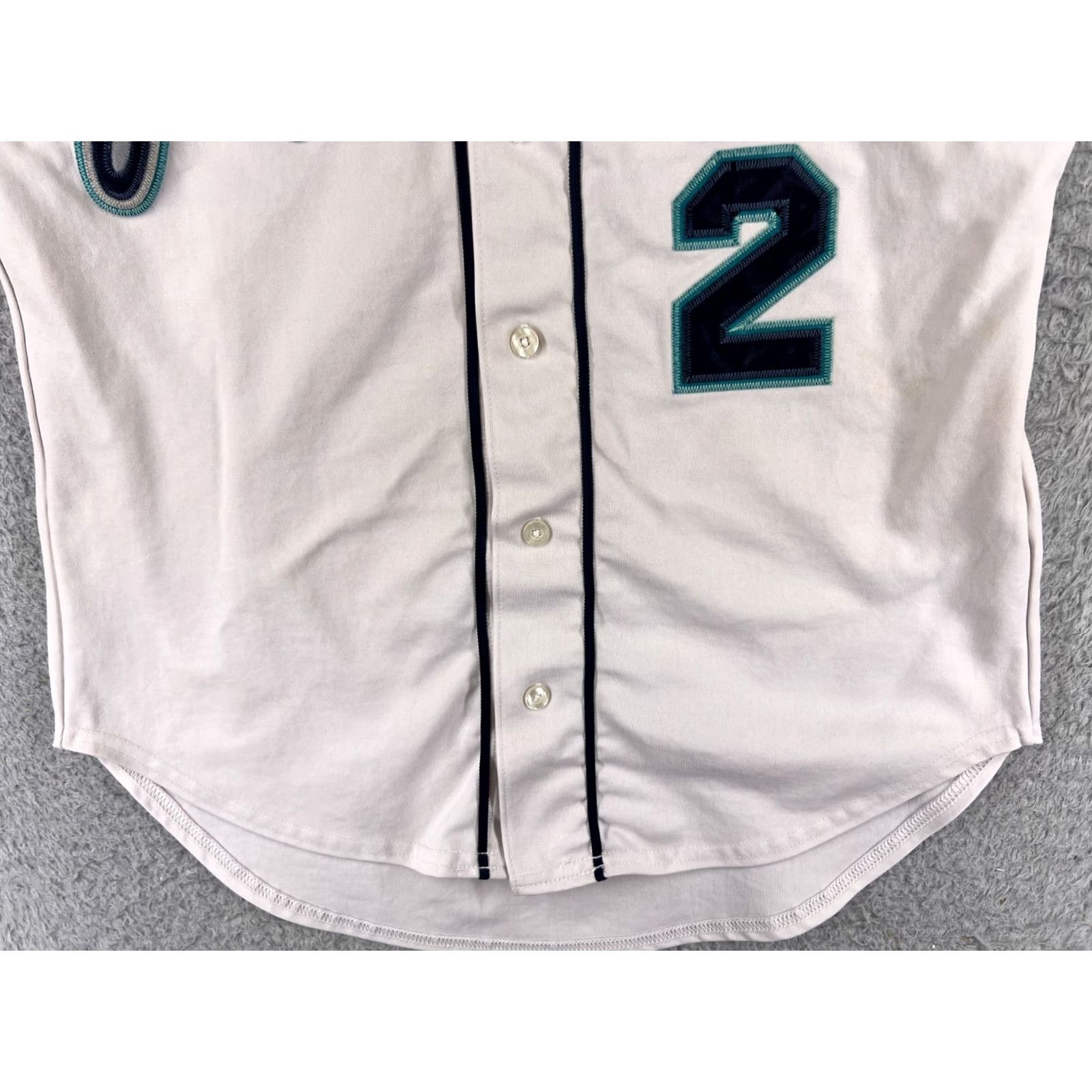 Vintage VINTAGE Rawlings Juan Diego Jersey Adult Medium White Nylon Button-Up 2 | 90s Hip Hop Music Logo Embroidered Casual Mens Size US M / EU 48-50 / 2 - 5 Thumbnail