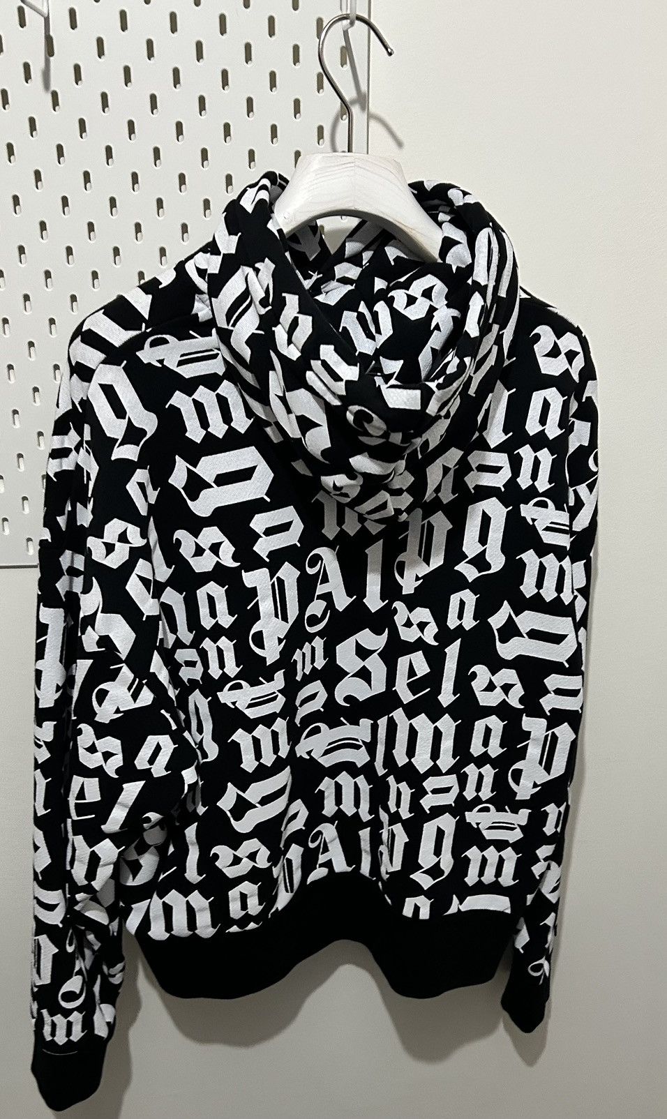 Palm Angels Palm Angels Oversized Monogram Hoodie Men’s Hoodie Size US S / EU 44-46 / 1 - 7 Thumbnail