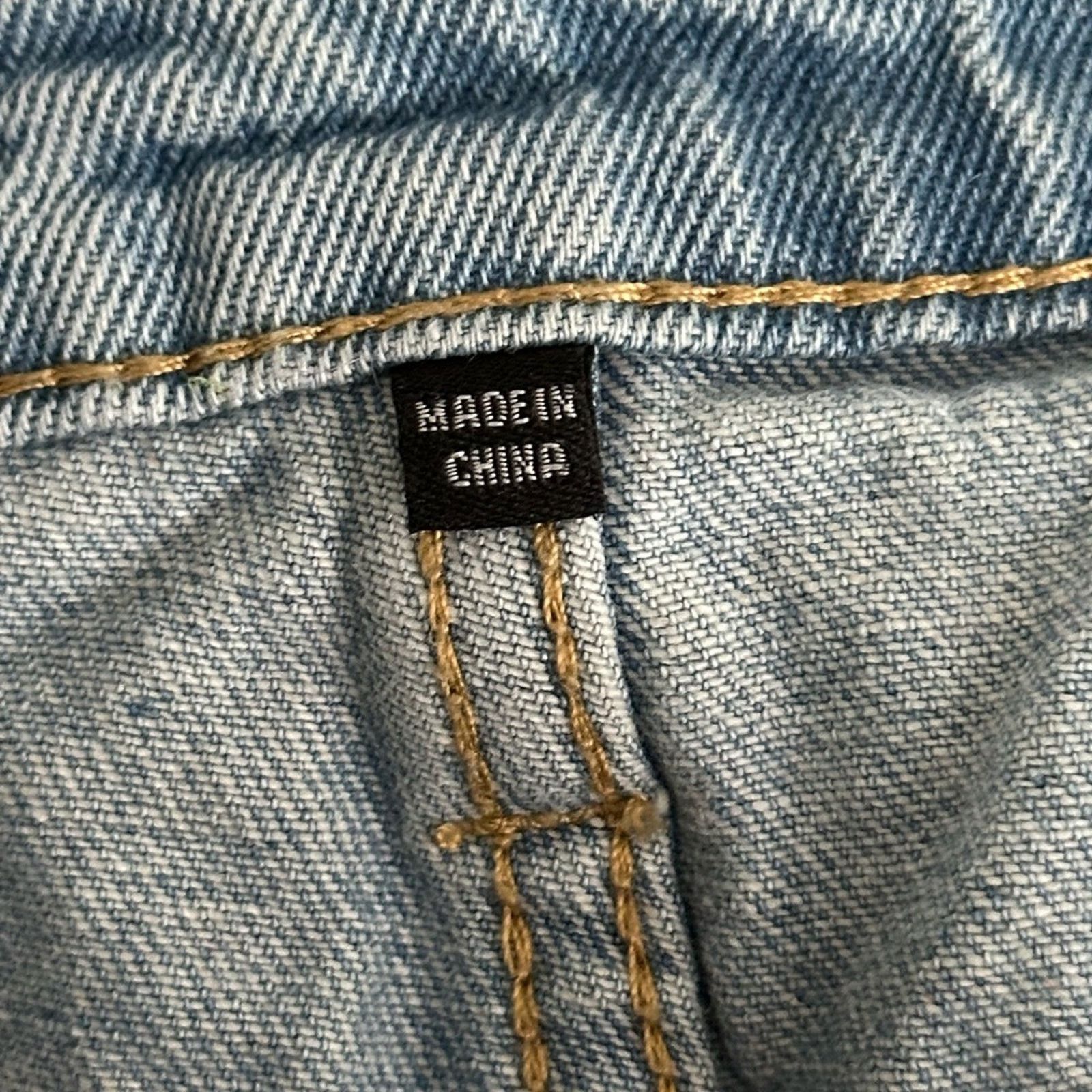 BLANKNYC BLANKNYC The Madison Crop Distressed Jeans Womens Size 30 Size 30" / US 8 / IT 44 - 7 Thumbnail