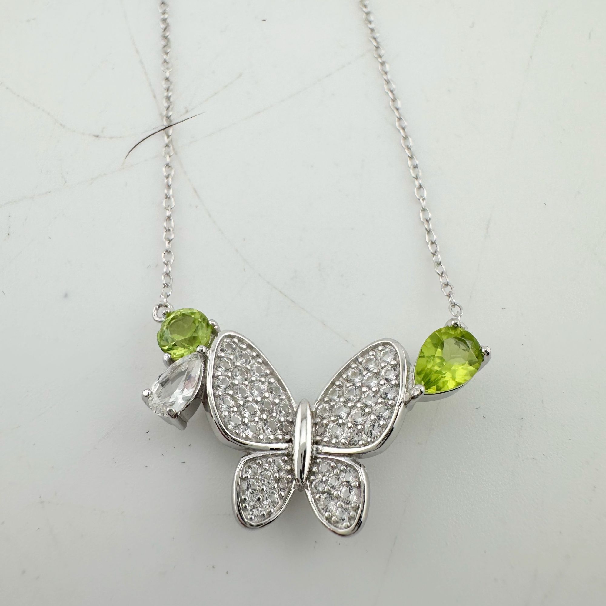 Other Natural Peridot Butterfly Necklace Size ONE SIZE - 4 Thumbnail