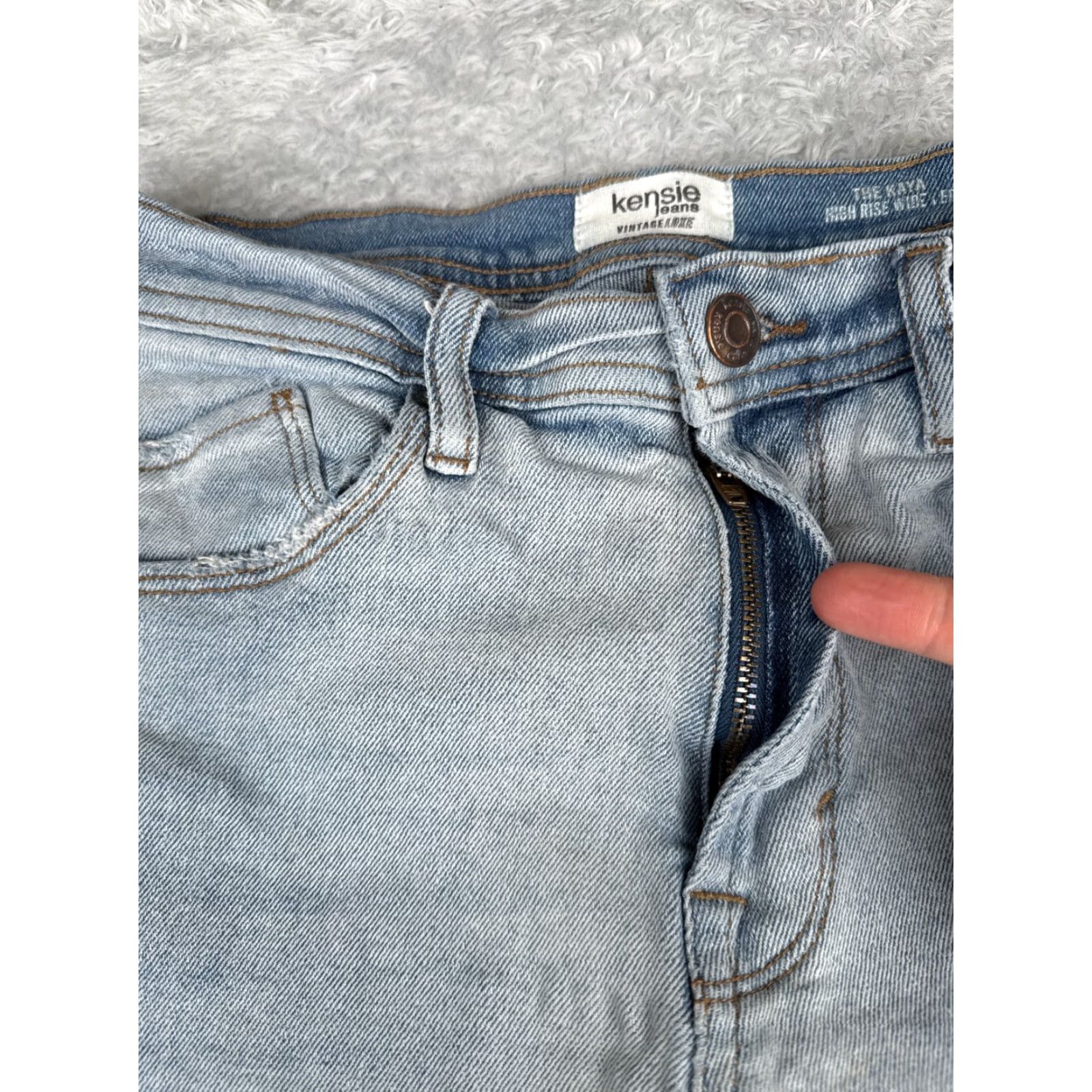 Vintage Kensie Girl Wide Leg Jeans Womens 8 Blue Denim Mid Rise Distressed 28x30 90s Size 30" / US 8 / IT 44 - 5 Thumbnail