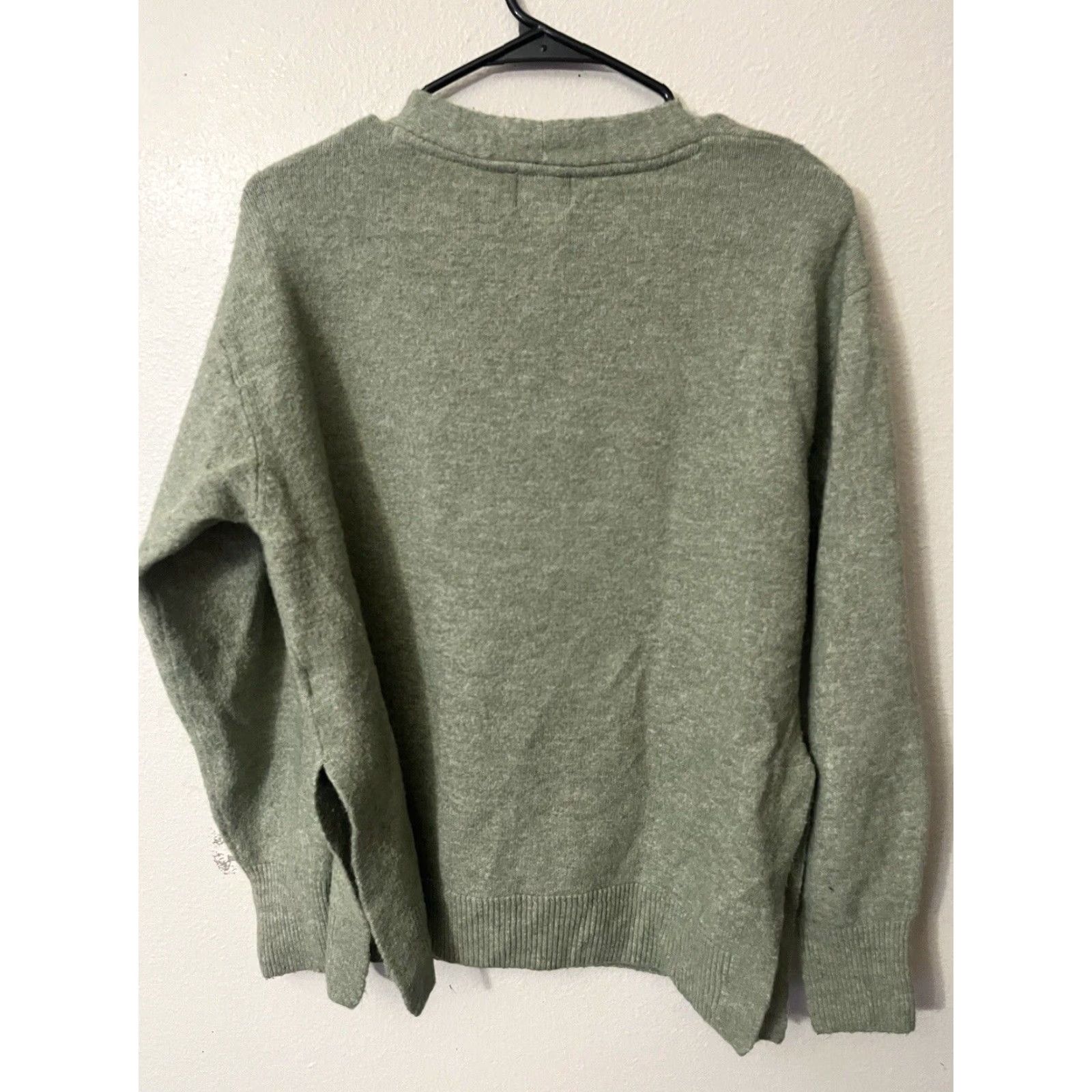 H&M H&M Sweater Womens XS V-Neck Oversized Comfort Soft Knit Cozy Green Regular Pullover Size XS / US 0-2 / IT 36-38 - 2 Thumbnail