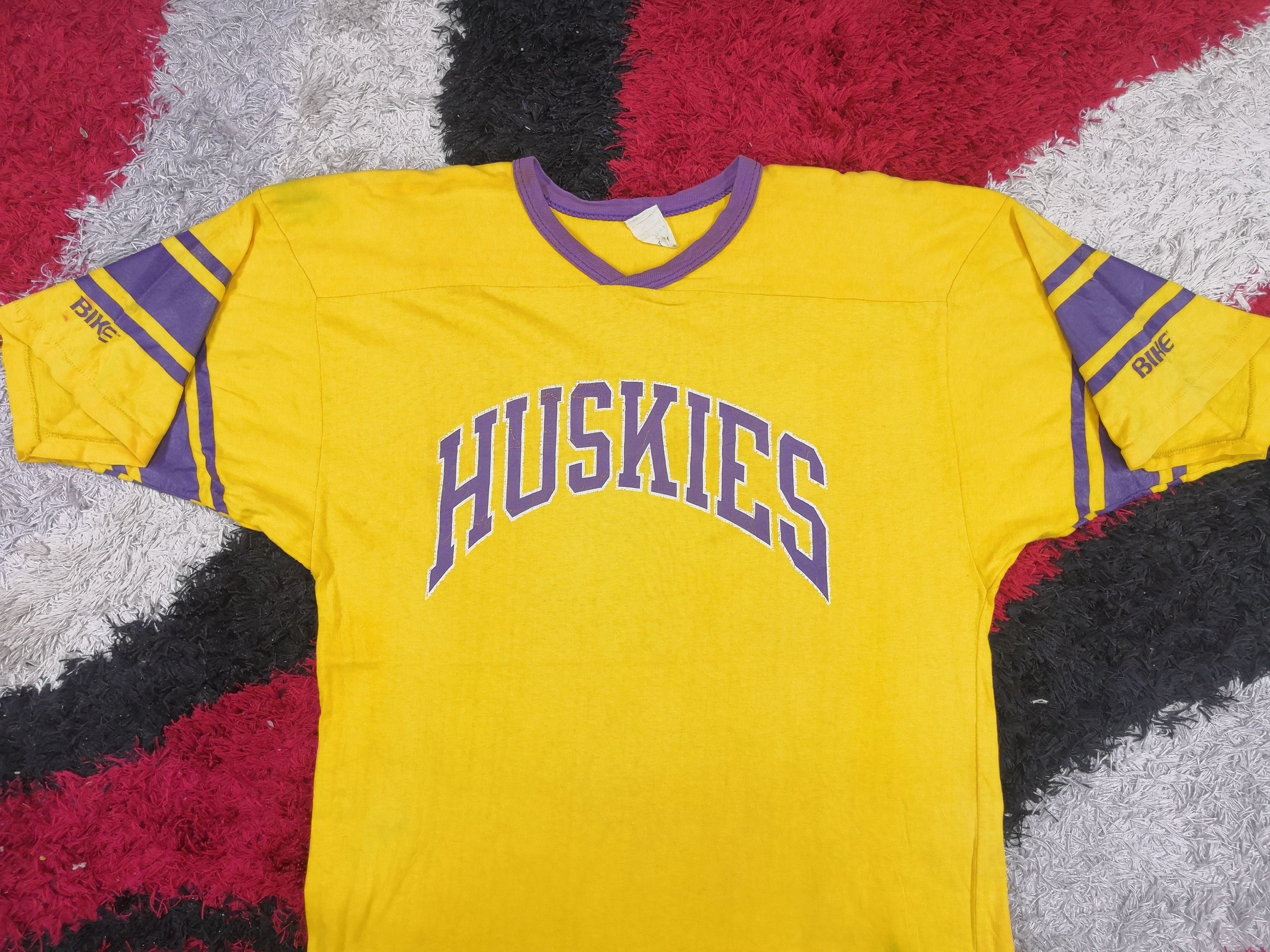 Vintage Vintage 90s Huskies T-Shirt Raglan NHL Sportswear Tees Size US L / EU 52-54 / 3 - 2 Thumbnail