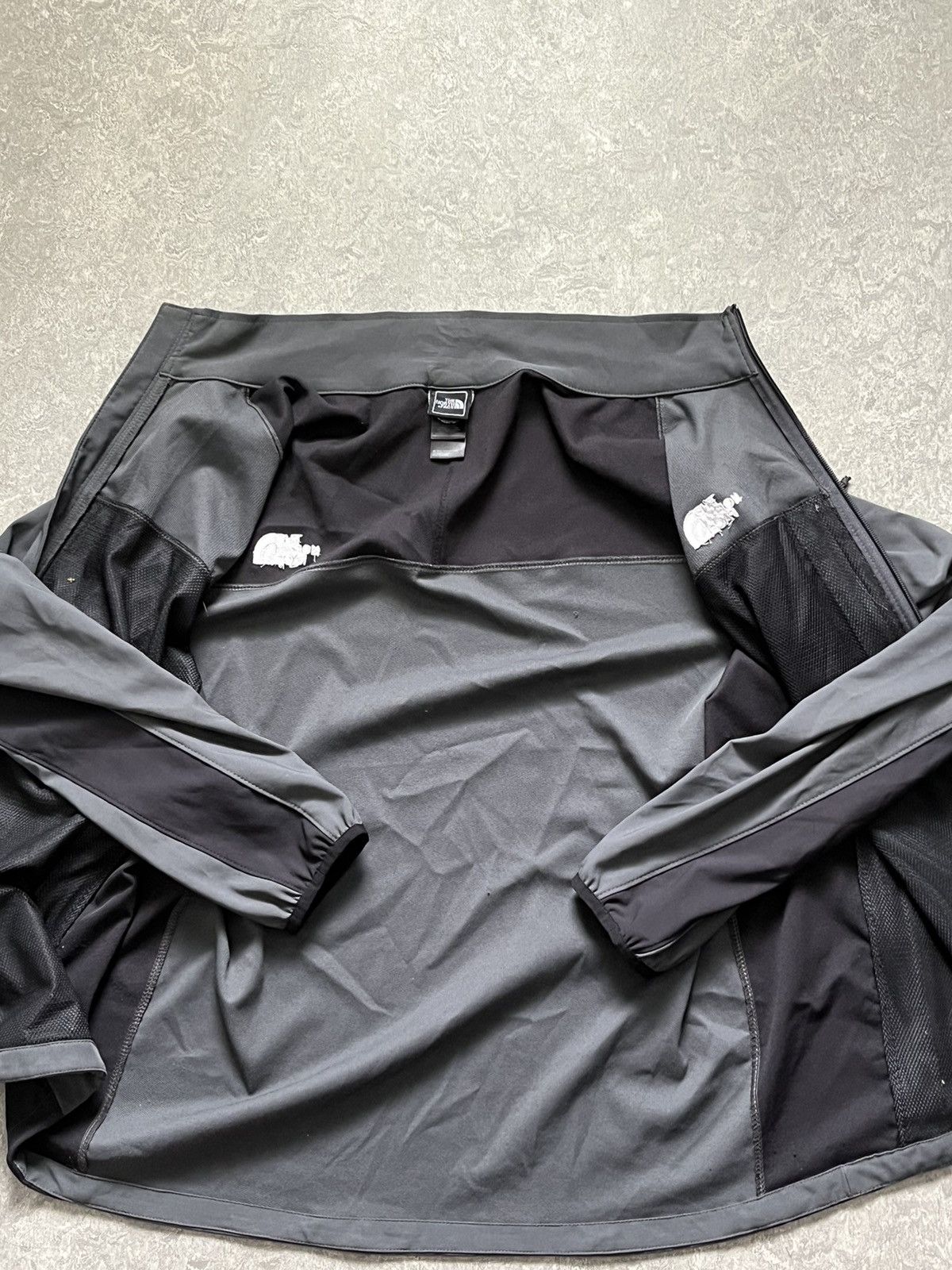 The North Face The North Face Windbreaker – Size XL Size US XL / EU 56 / 4 - 4 Thumbnail