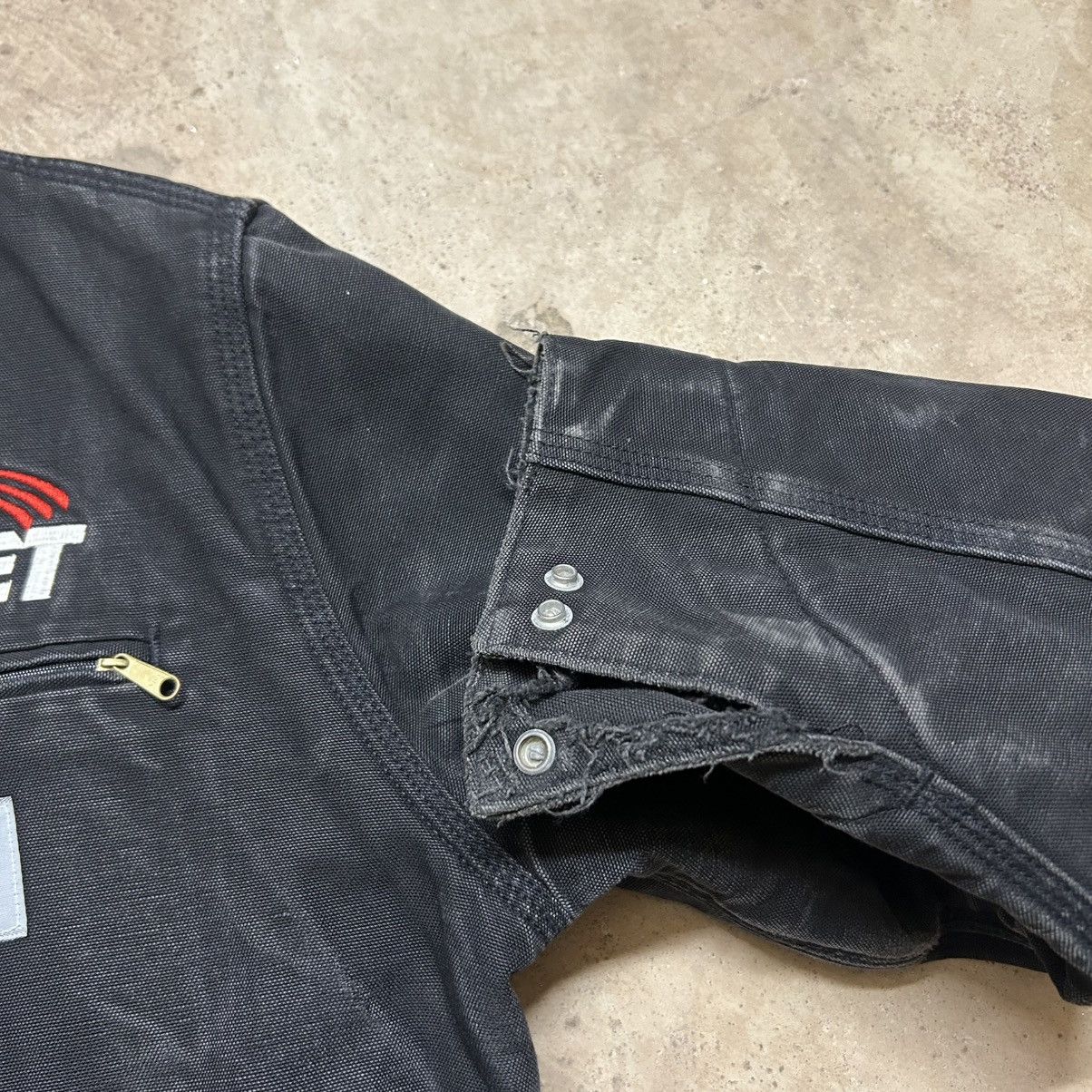 Carhartt × Vintage Vintage black faded Carhartt Detroit style jacket sz large Size US L / EU 52-54 / 3 - 5 Thumbnail