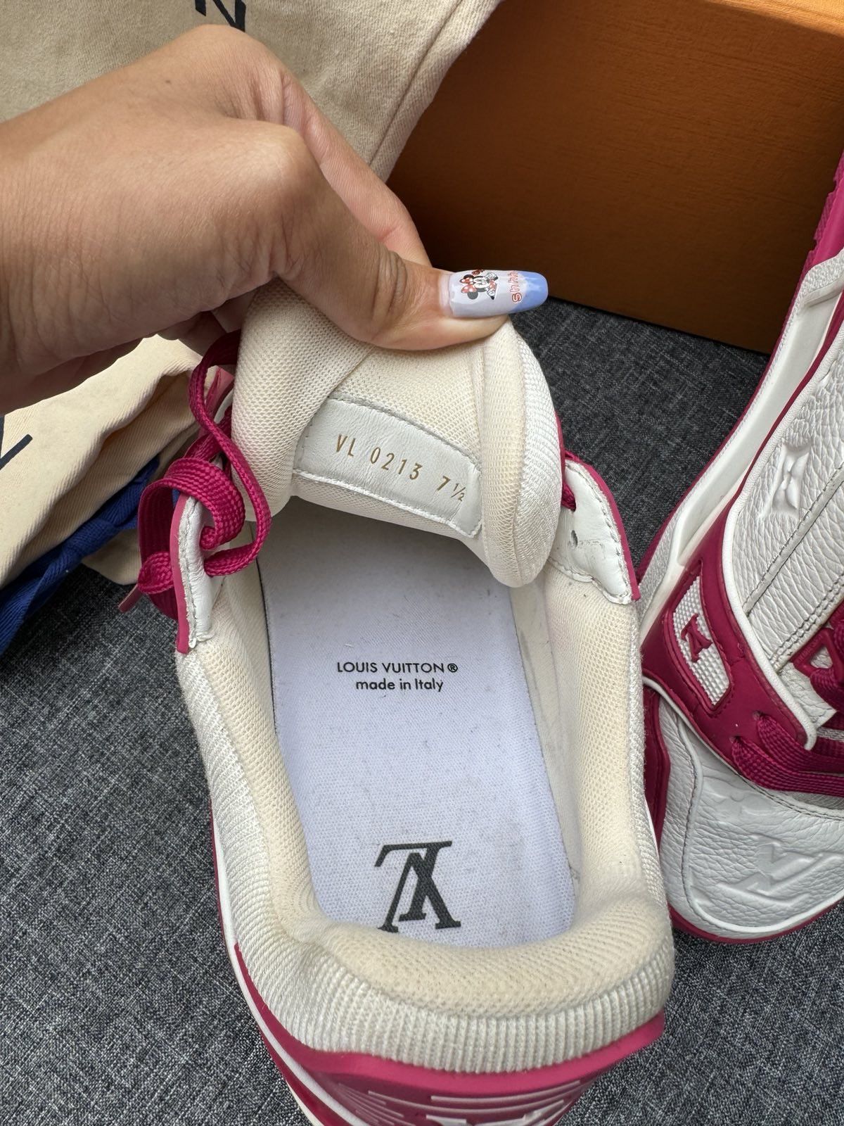 Louis Vuitton Louis Vuitton Trainer Low White Fuchsia Size US 7.5 / EU 40-41 - 10 Thumbnail