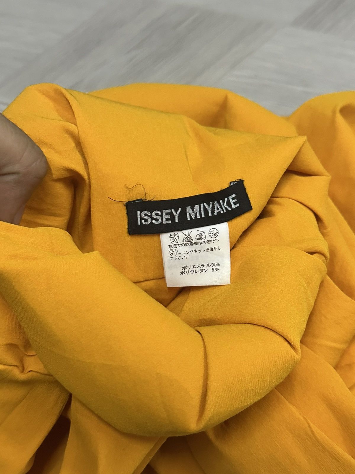 Issey Miyake Issey Miyake Turtleneck Ruffle L/S Shirt Size US M / EU 48-50 / 2 - 5 Thumbnail