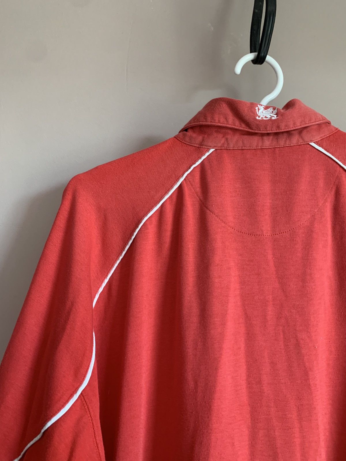 Reebok Wales Vintage Rugby Union Shirt Reebok Retro Jersey Size XL Size US XL / EU 56 / 4 - 13 Thumbnail