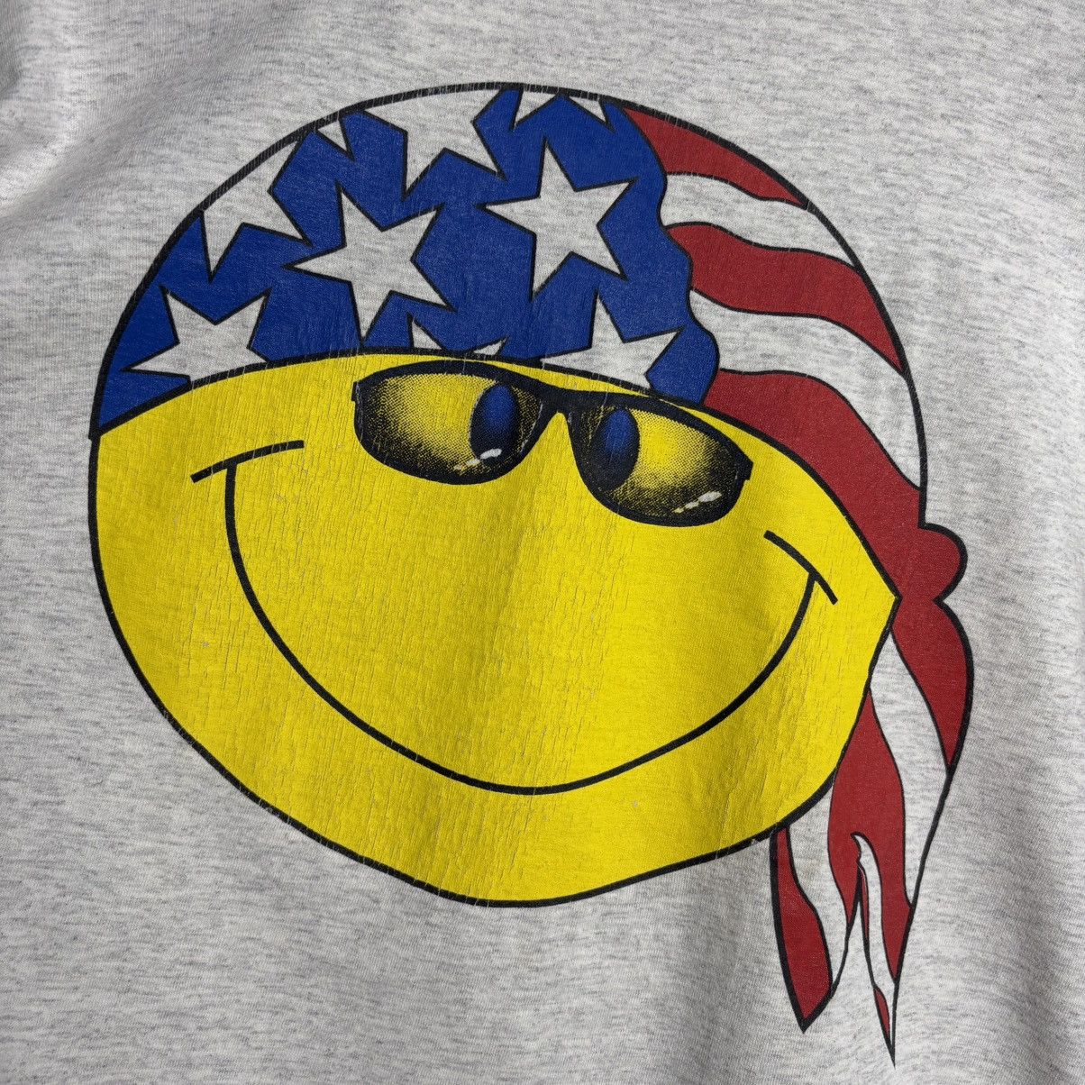 Vintage Vintage 90s Smiley USA Big Face Single Stitch T-Shirt Size US XL / EU 56 / 4 - 3 Thumbnail