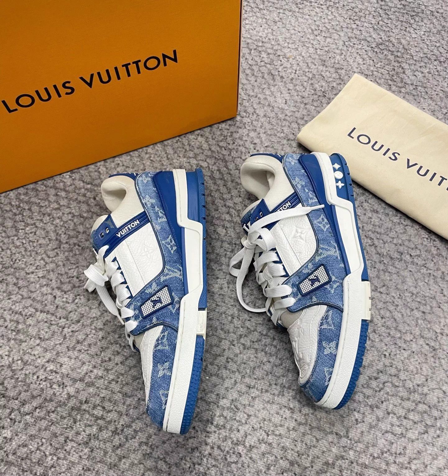 Louis Vuitton LV Trainer blue white sneakers 9/43 Size US 10 / EU 43 - 3 Thumbnail