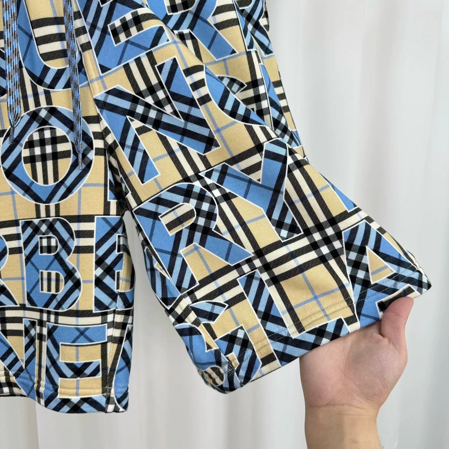 Burberry Burberry Plaid Letter Print Shorts Size US 28 / EU 44 - 4 Thumbnail