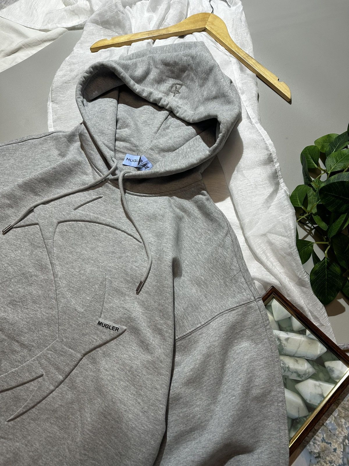H&M × Mugler H&M & Mugler Star Motif Hoodie Oversized Light Gray Men's sz Size US L / EU 52-54 / 3 - 4 Thumbnail