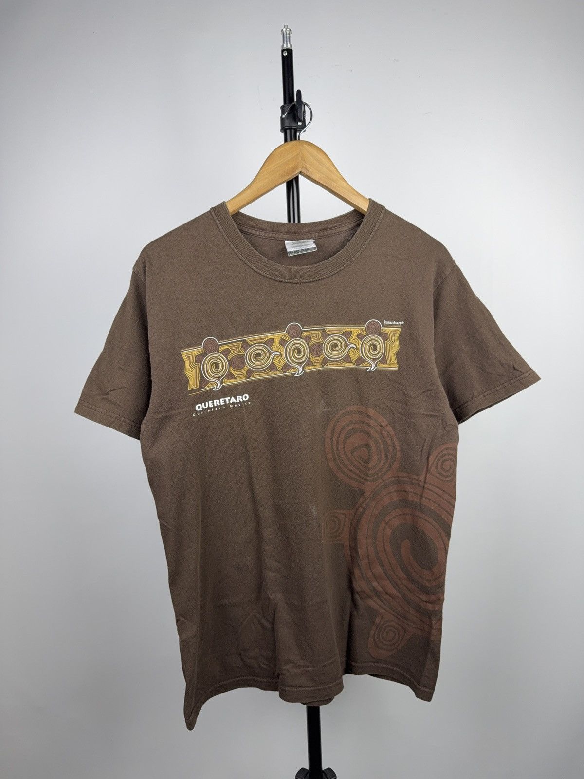 Vintage 00s Vntg Querétaro Mexico Spiral Art Graphic Brown T-Shirt Size US M / EU 48-50 / 2 - 1 Thumbnail