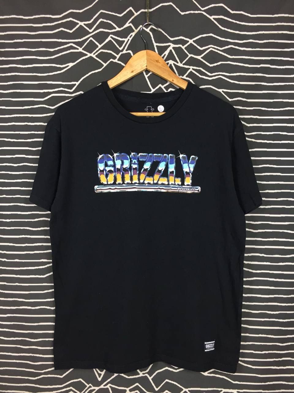 Grizzly Griptape × Vintage Grizzly Griptape Spell Out Logo Streetwear Tee Size US L / EU 52-54 / 3 - 2 Thumbnail