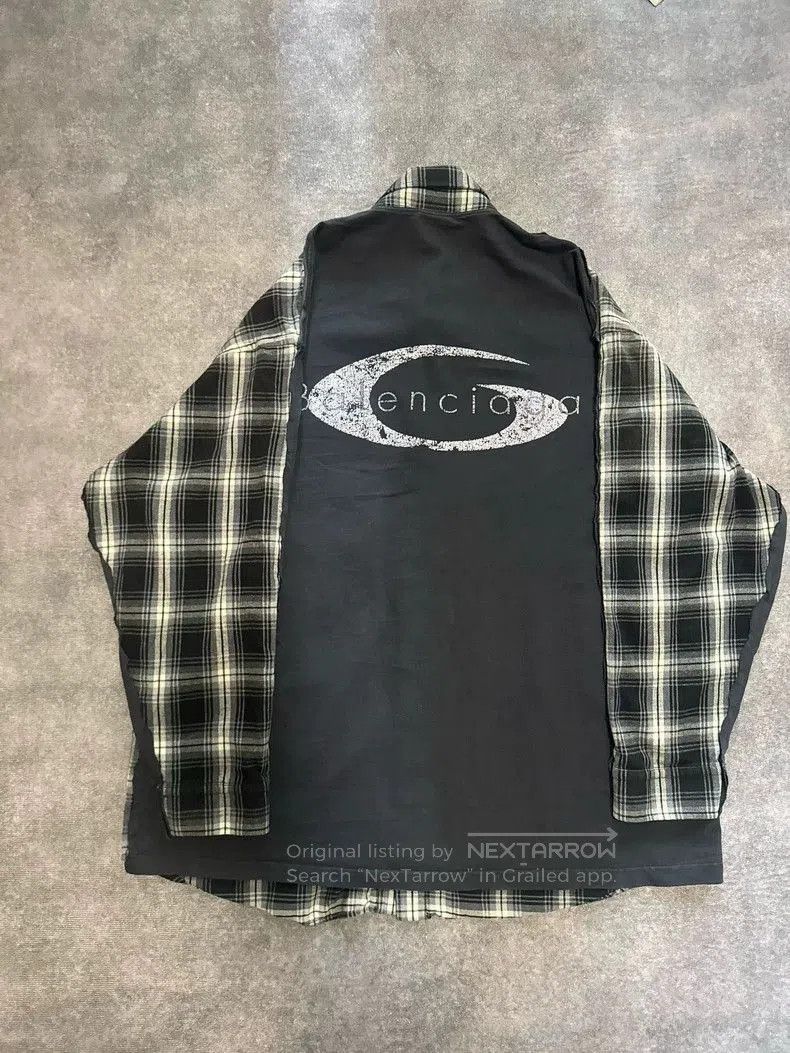 Balenciaga Balenciaga Oversized Check Button Shirt. Size US S / EU 44-46 / 1 - 2 Thumbnail