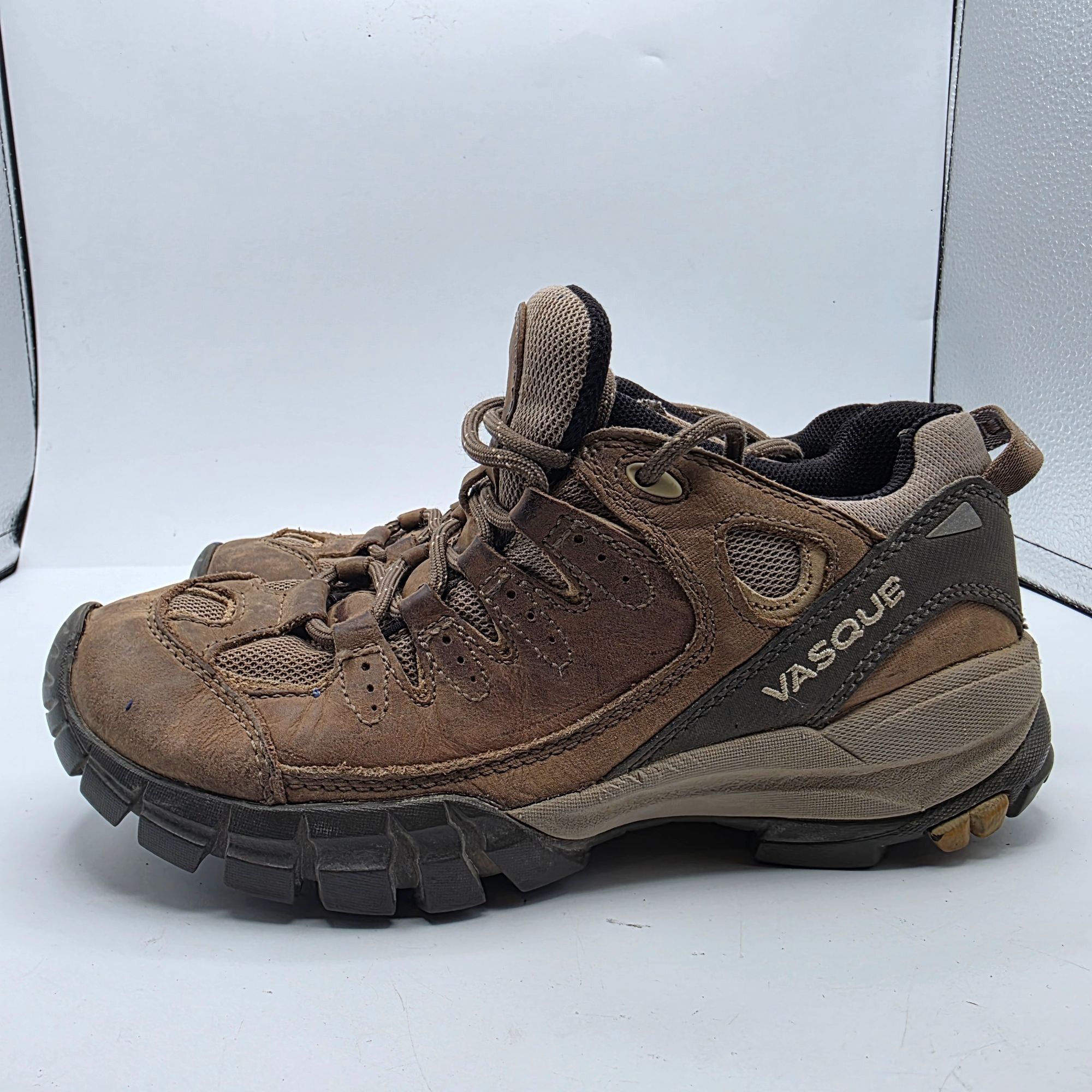 Vasque Vasque Mantra Womens Size 7 Brown Hiking Shoes Vibram Sole C Size US 7 / IT 37 - 13 Thumbnail