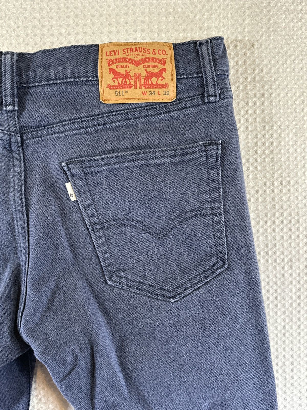 Levi's LEVI’S 511™ SLIM MEN'S JEANS Size US 34 / EU 50 - 7 Thumbnail
