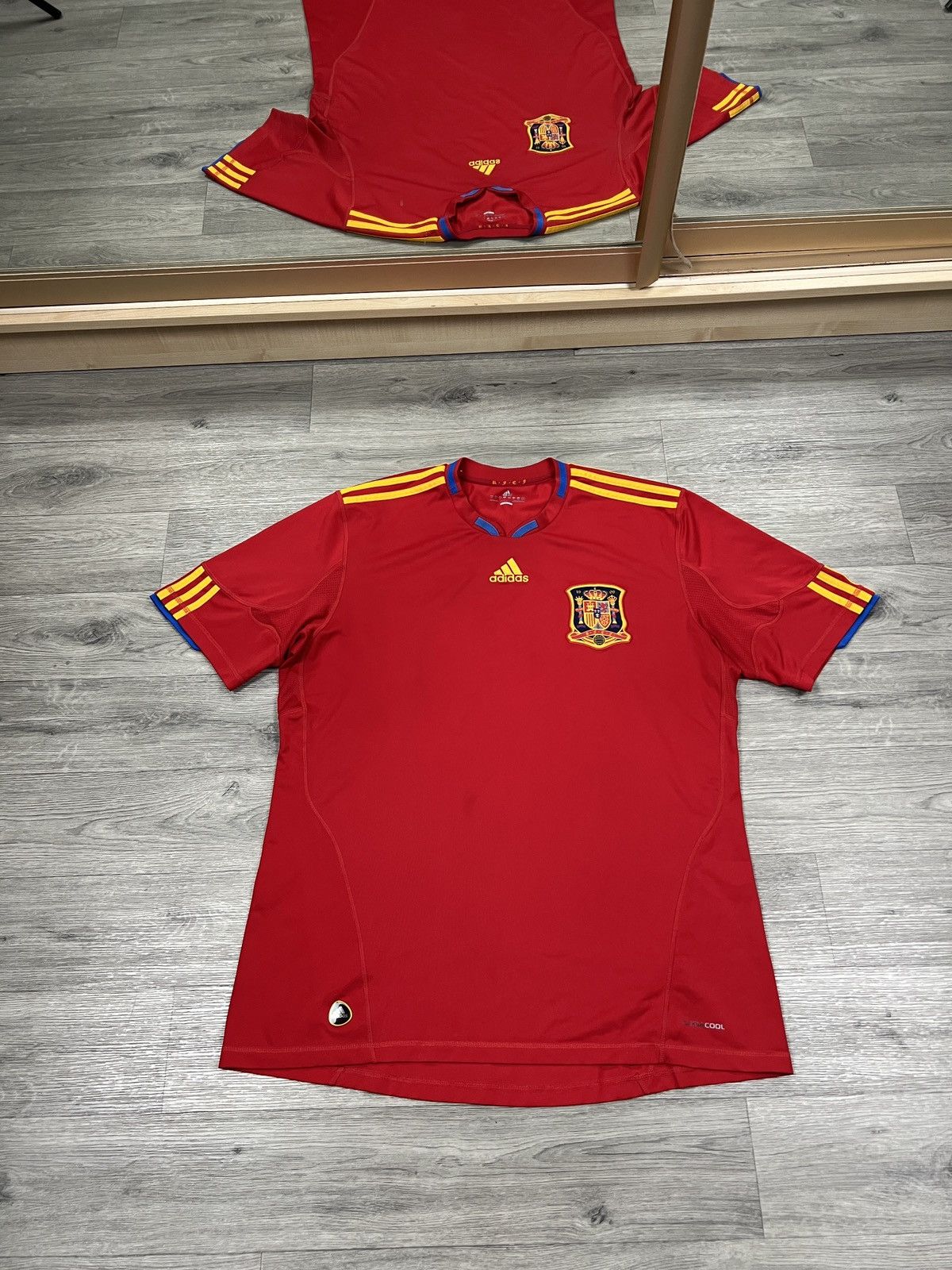 Adidas Vtg Spain National Team 2009/10 Home Football Shirt Adidas Size US XL / EU 56 / 4 - 1 Thumbnail