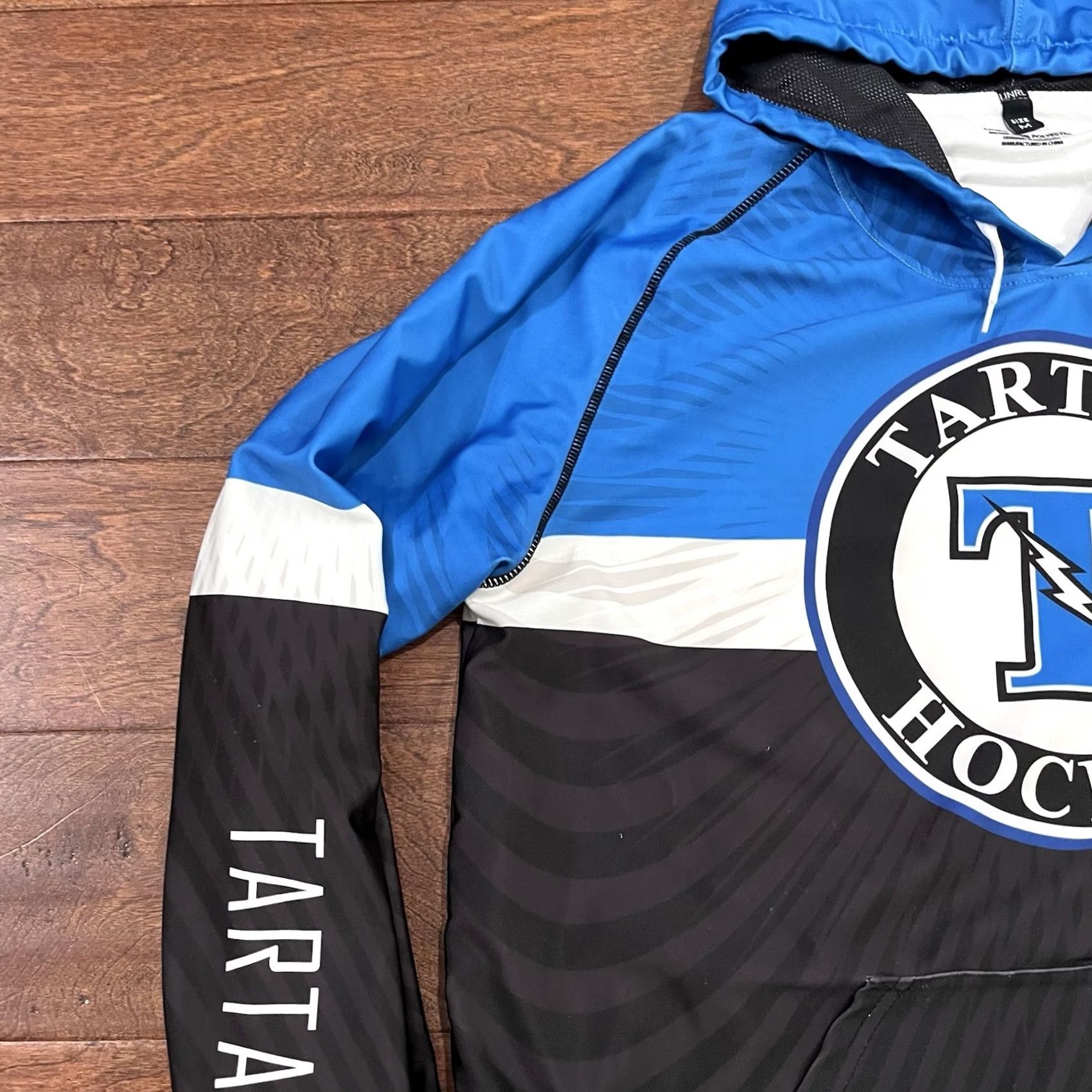 Vintage UNRL Hoodie Tartan Hockey Mens Medium Minnesota Silk Series Sweatshirt Blue Knit Long Sleeve Hooded Pullover Sports Outdoor Fall Winter Spring Mens Size US M / EU 48-50 / 2 - 5 Thumbnail